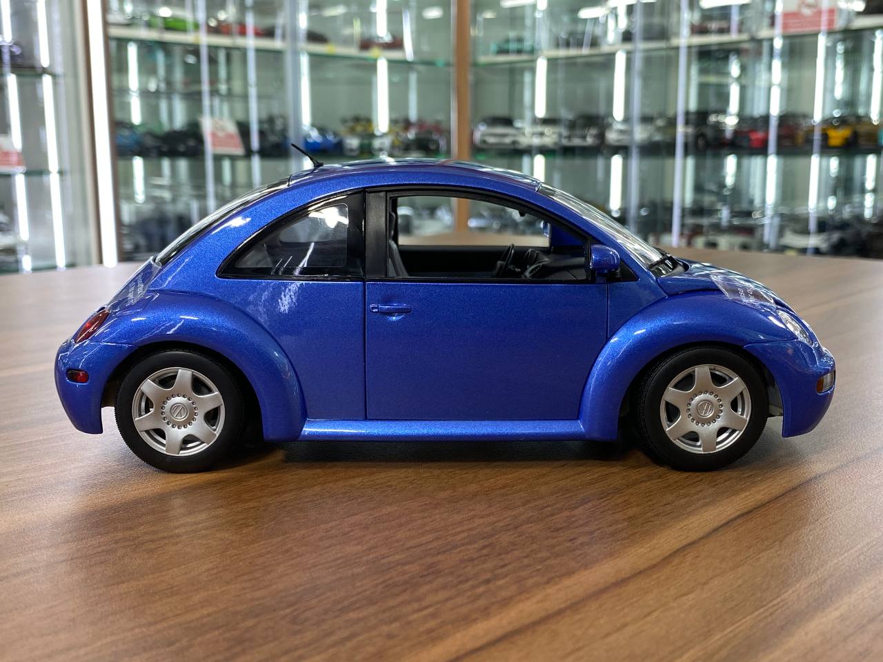 1/18 GATE G Volkswagen BEETLE COUPE BLUE Model Car