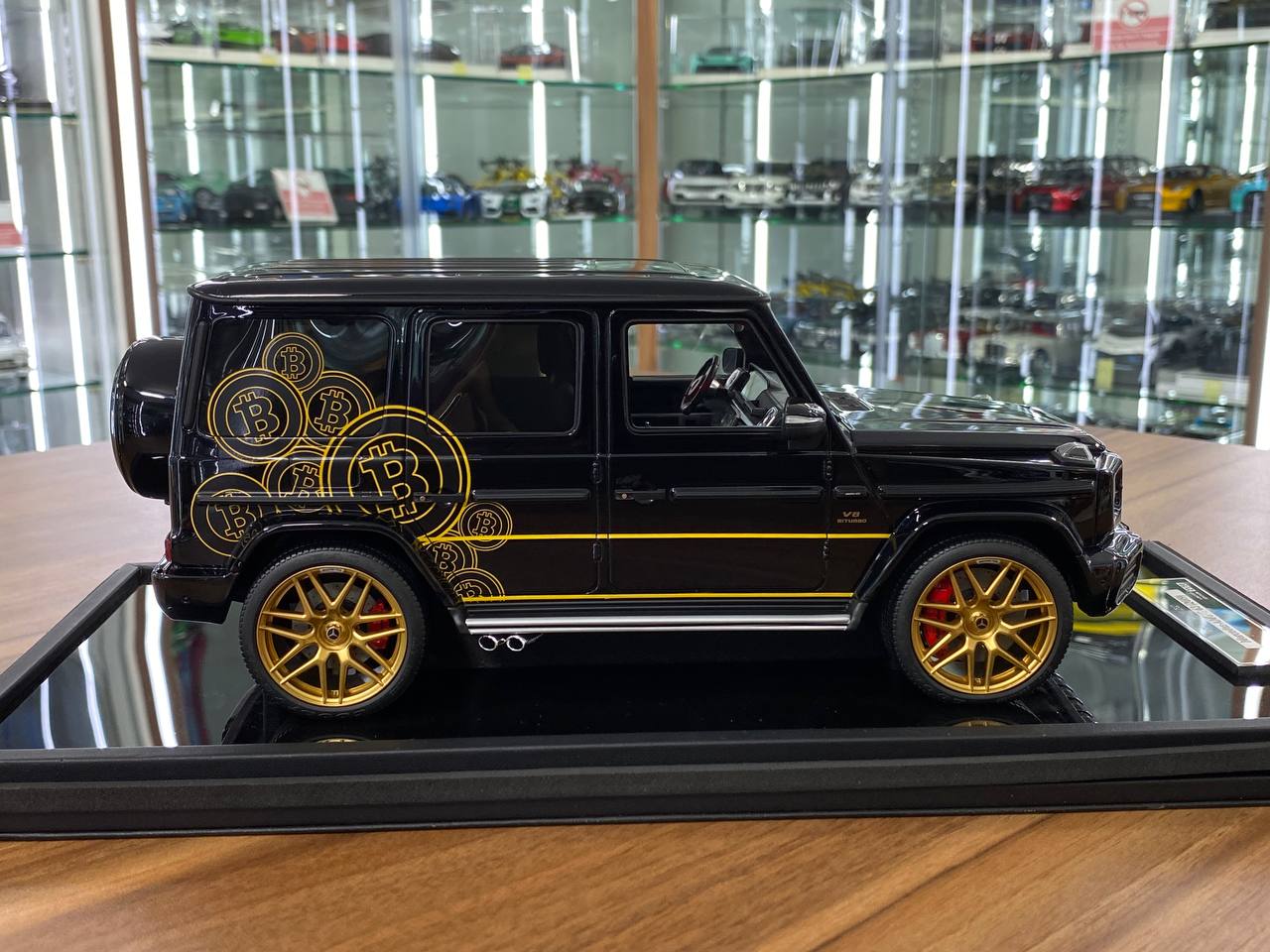 1/18 Bitcoin Mercedes-Benz AMG G-63 Black Model car by MotorHelix