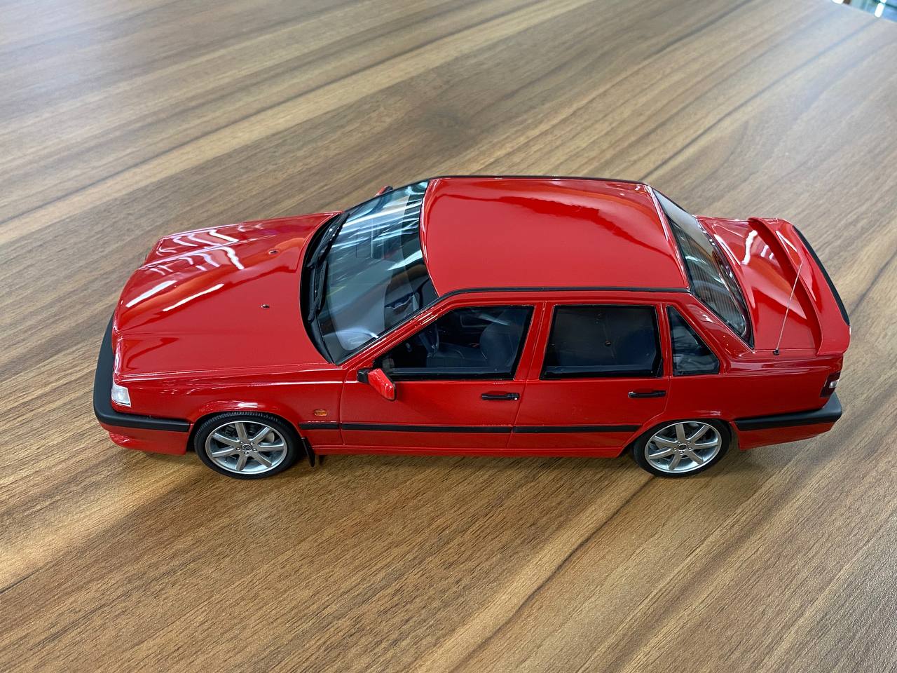 1/18 Resin Volvo 850 R Otto Red Model Car