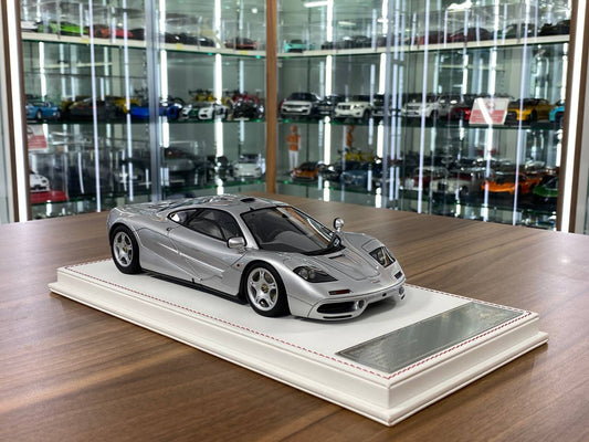 1/18 Resin Model – Davis & Giovanni McLaren F1 in Magnesium Silver, Chassis No. 063 Limited 20 pcs