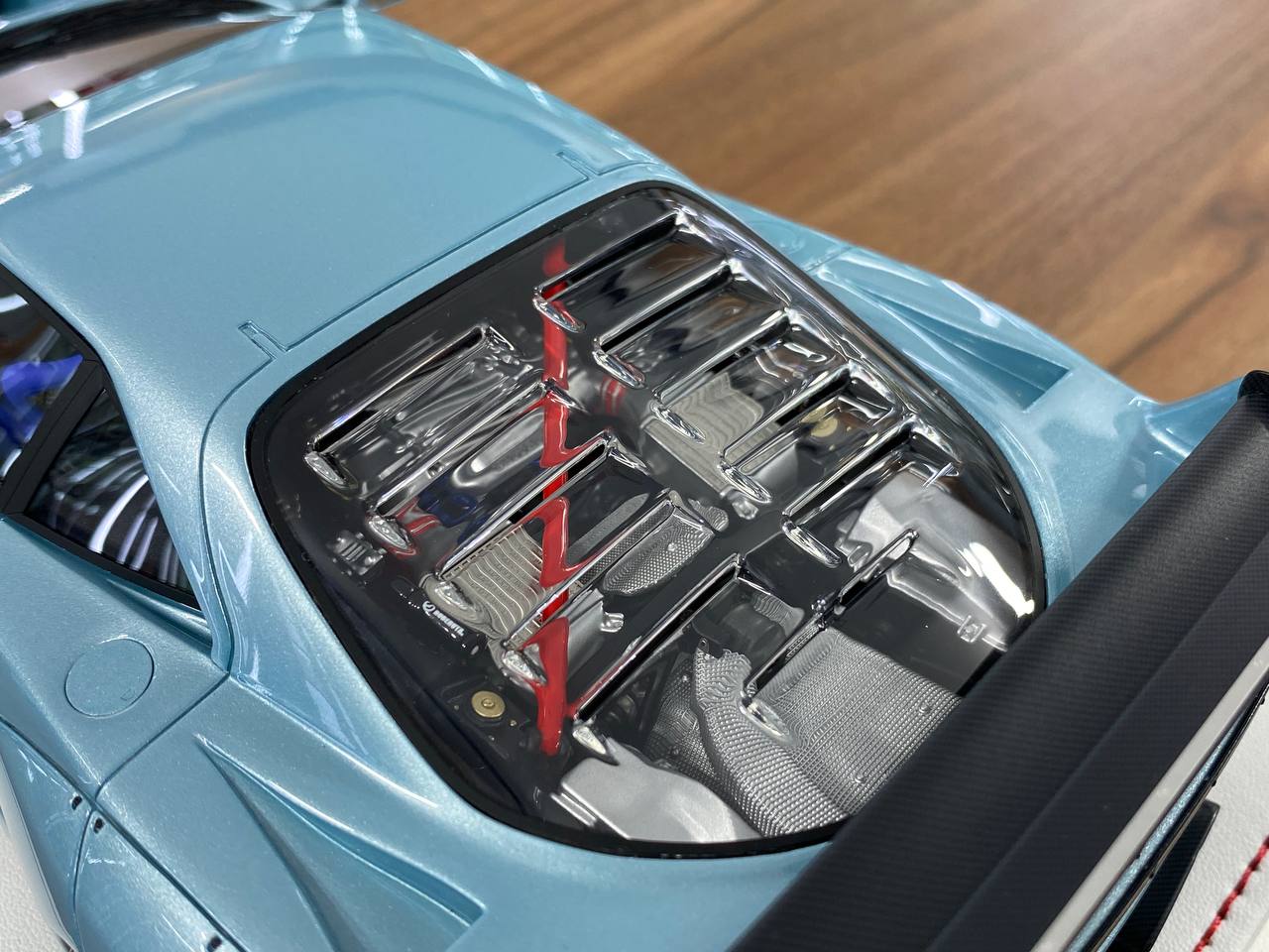 1/18 Resin Model Davis & Giovanni Ferrari F40 Azzuro Thetys Limited to 12 Pcs.