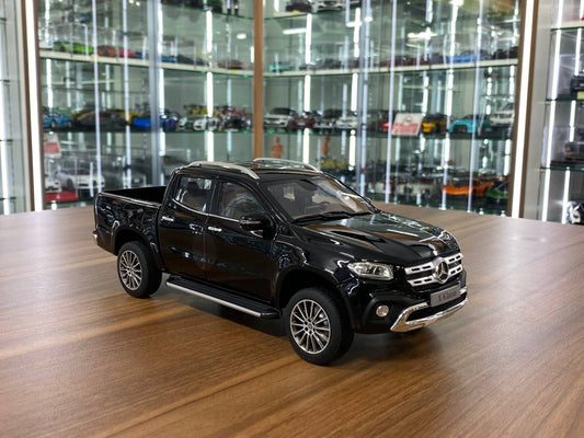 1/18 metal diecast Norev Dealer Edition  Mercedes Benz X Class in Kabara Black