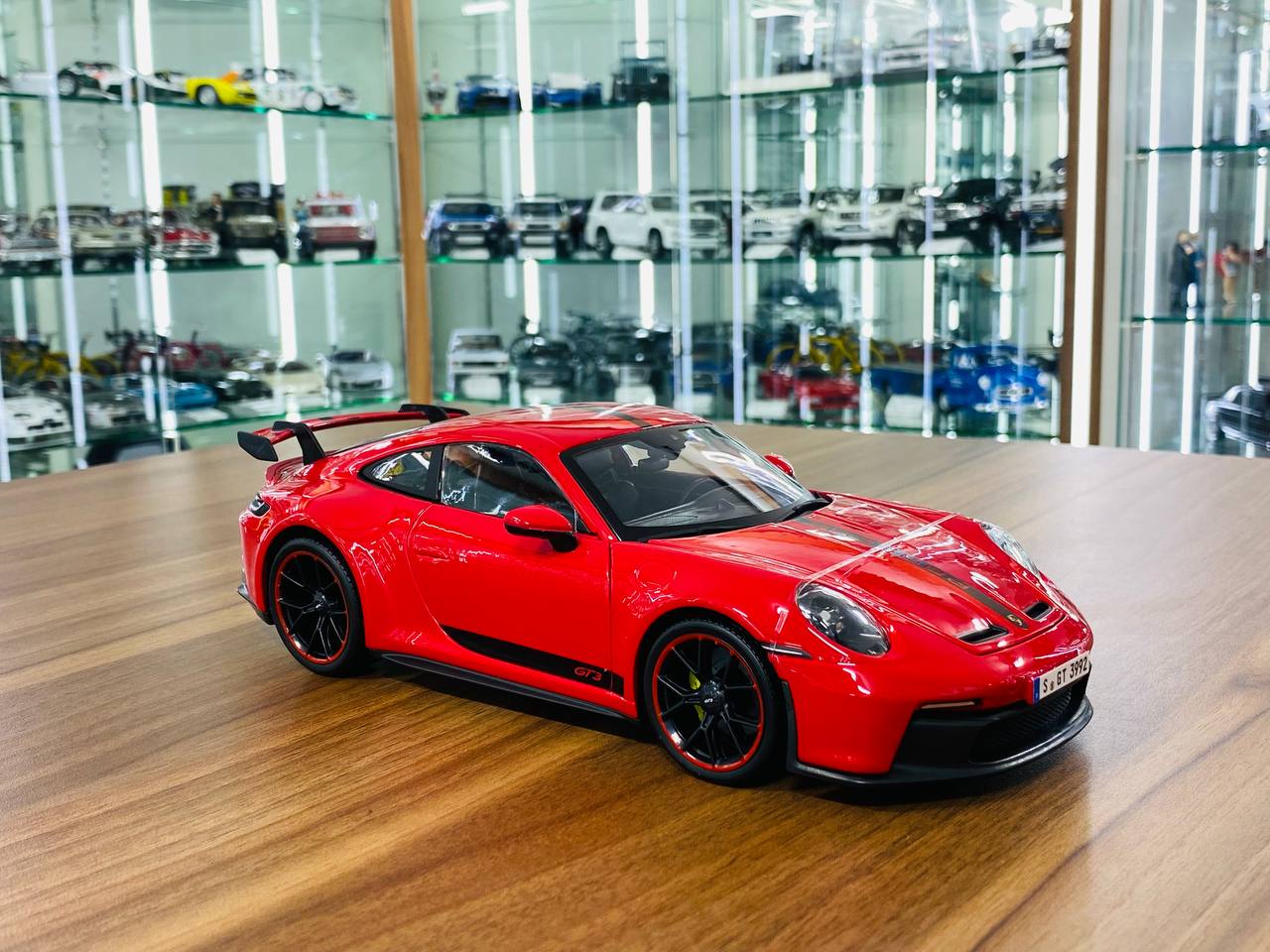 Maisto 1:18 Porsche 911 992 GT3 Année De Construction 2022 Racing Jaune 36458 Maisto 1:18 Porsche 911 992 GT3 Année De Construction 2022 Racing Jaune 36458