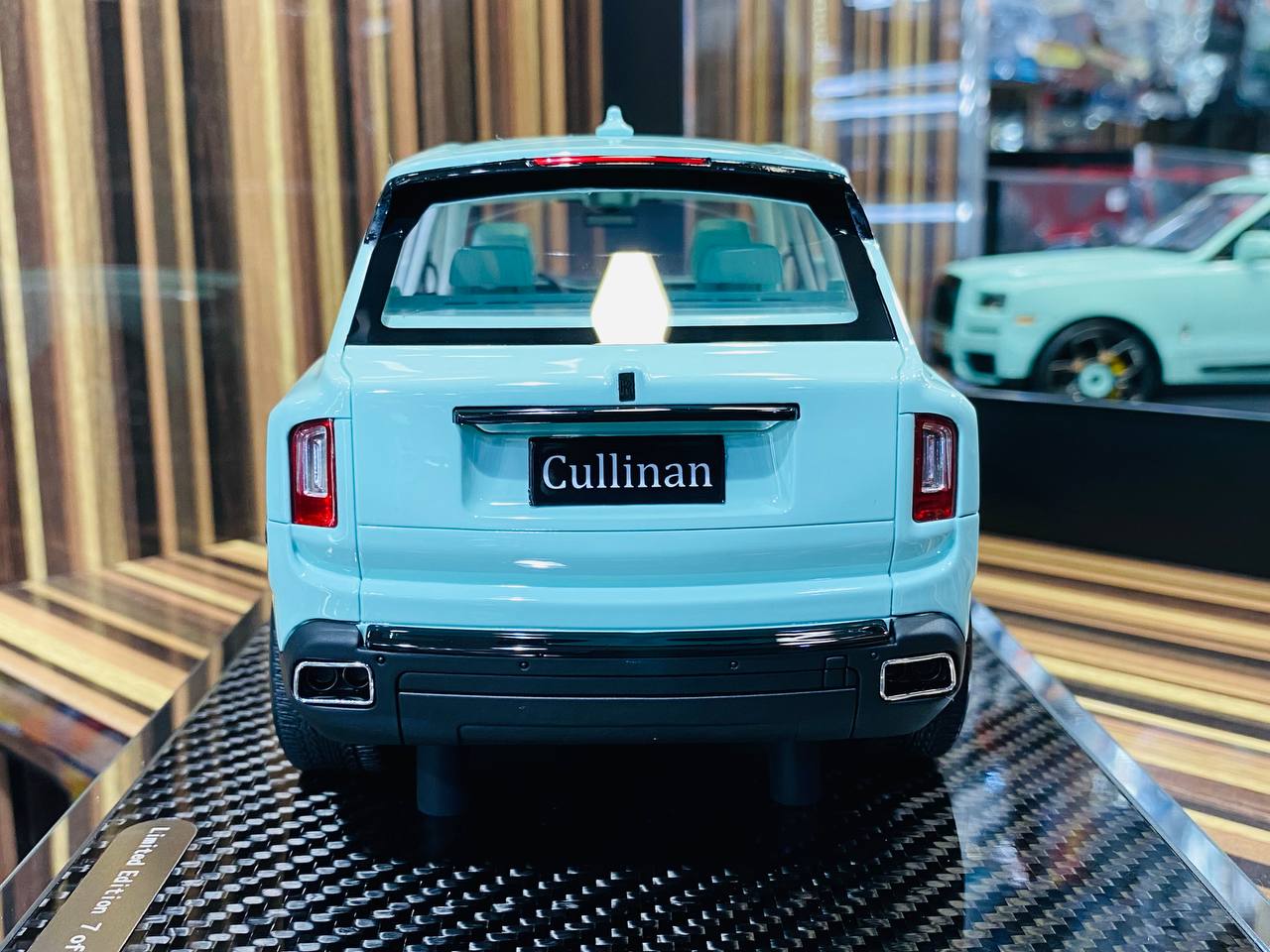 Exclusive YY Model Rolls Royce Cullinan Resin Model - Tiffany | Limited Edition!