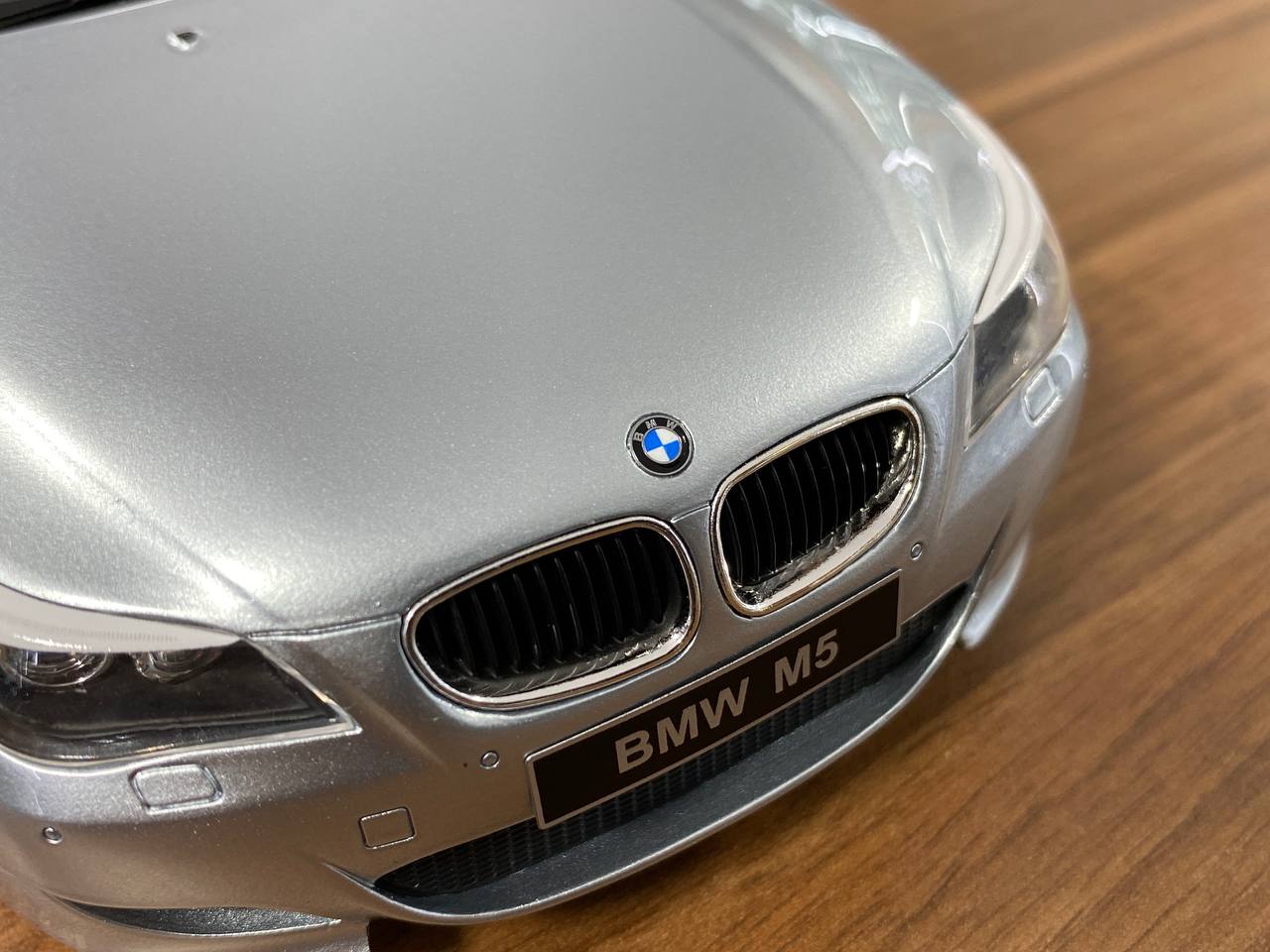 1/18 Resin BMW M5 E60 2008 - Silver by OttOMobile - Limited 4000 pcs