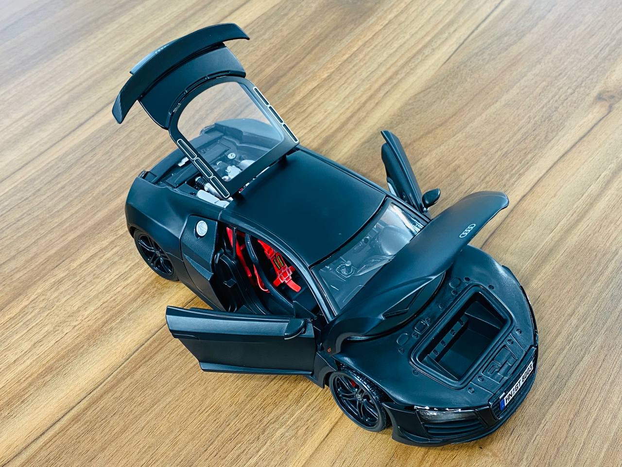 1/18 Diecast Full opening Maisto AUDI R8 GT in Matt Black