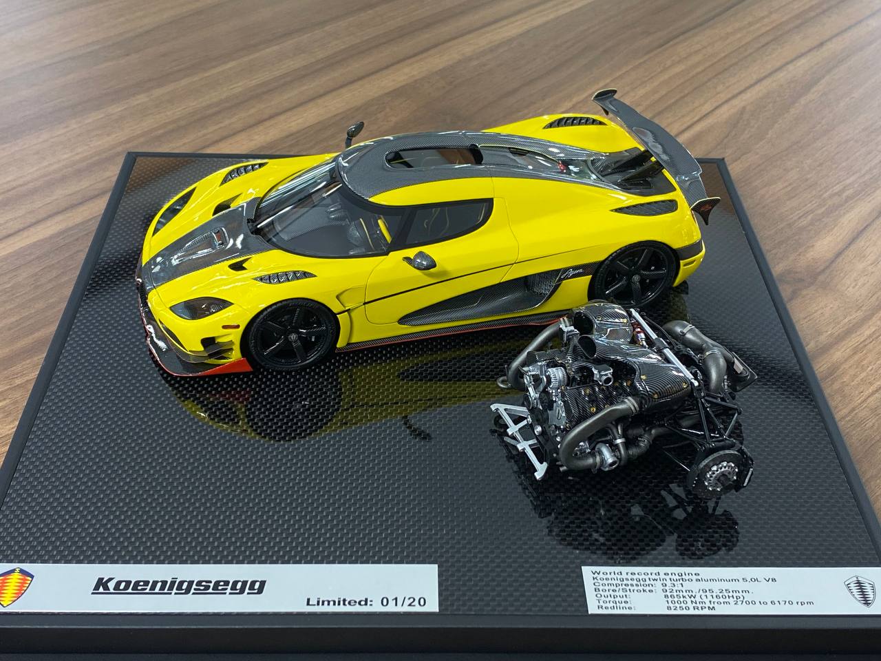 1:18 Resin - General Models Koenigsegg Agera ML with Engine (Yellow/Carbon)