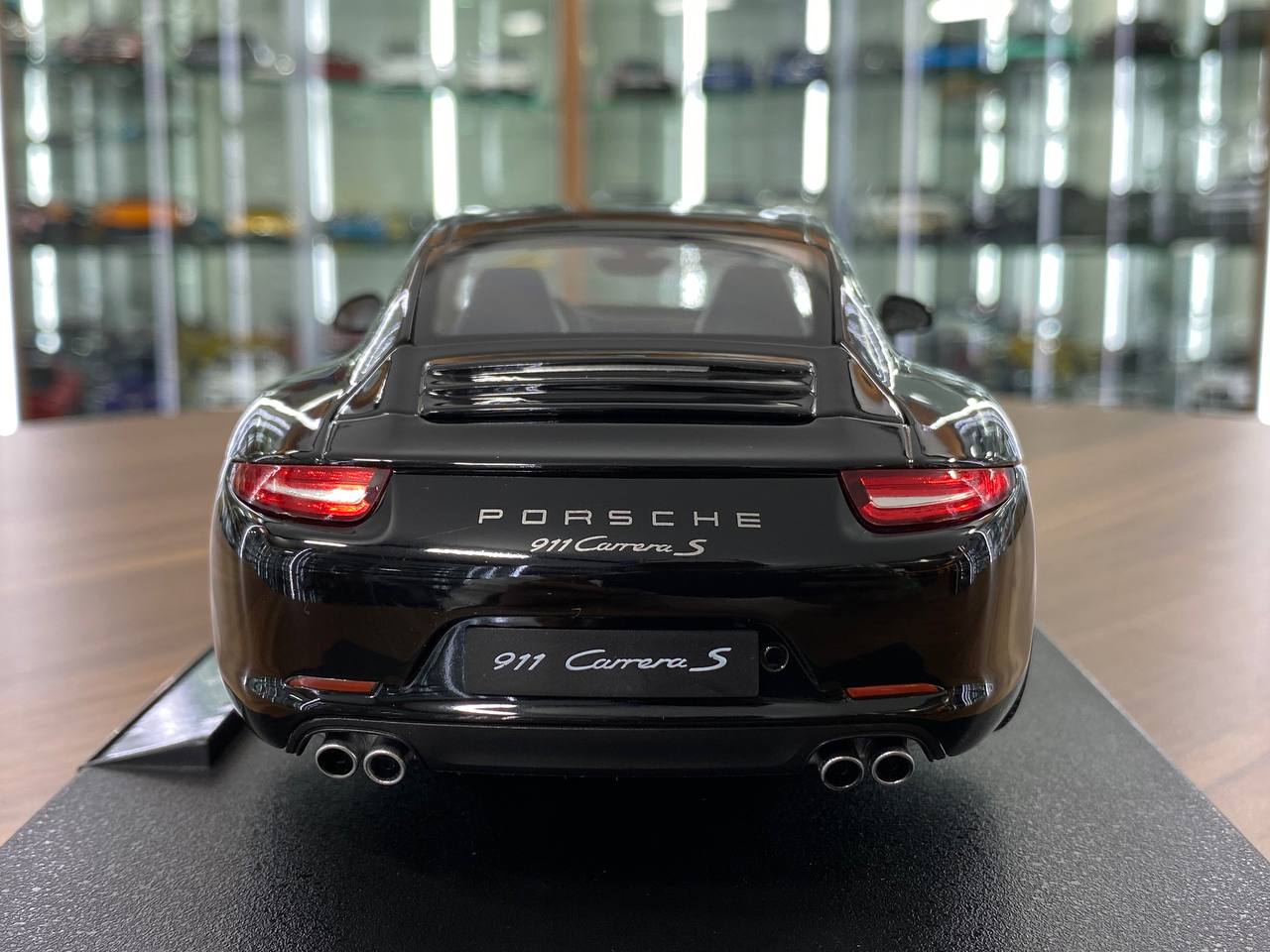 1/18 Welly Metal Diecast - Porsche 911(991) Carrera S in Black