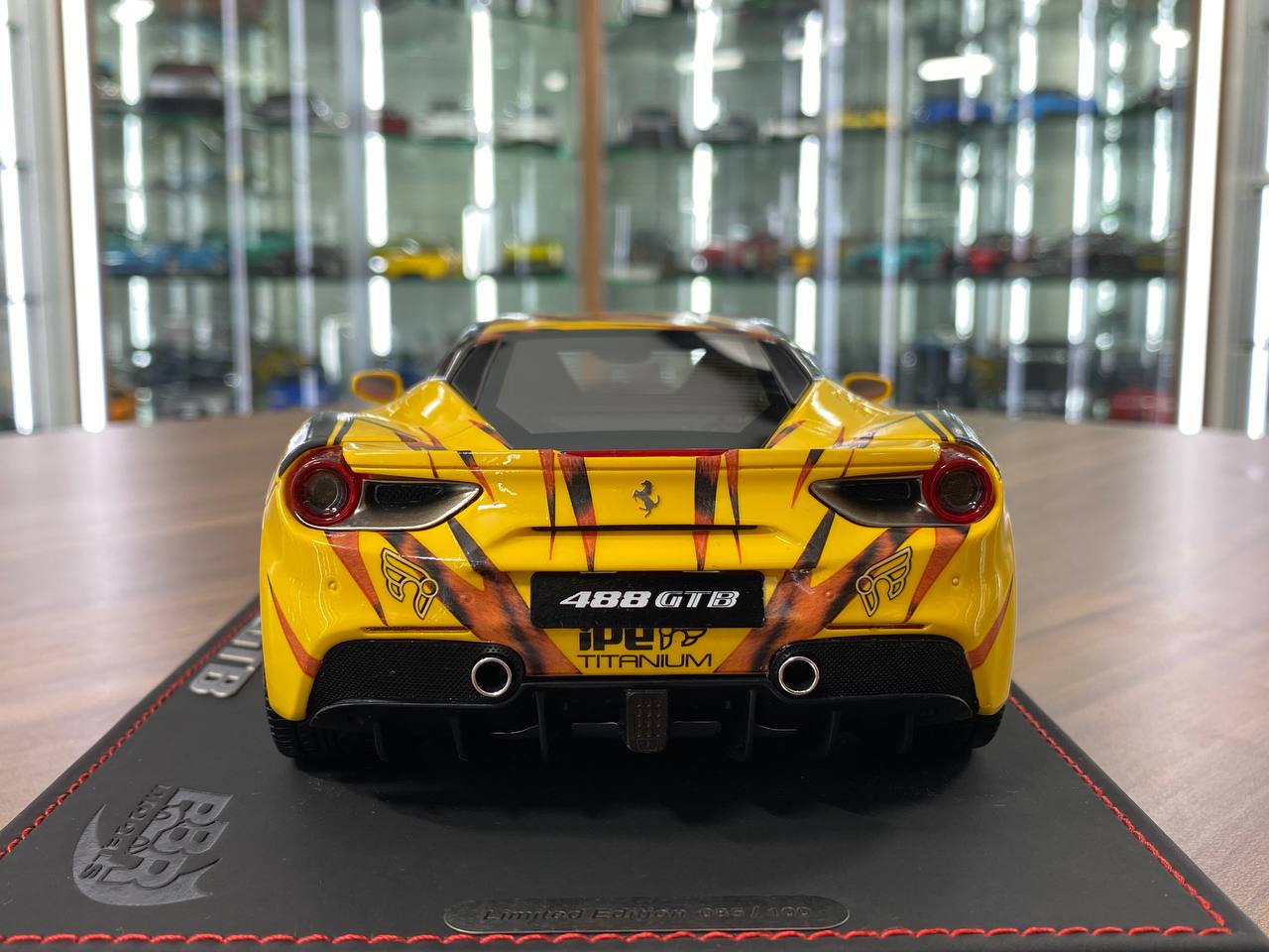 1/18 Resin – BBR Models Ferrari 488 GTB Tiger Giallo Modena Limited Edition:100 pcs