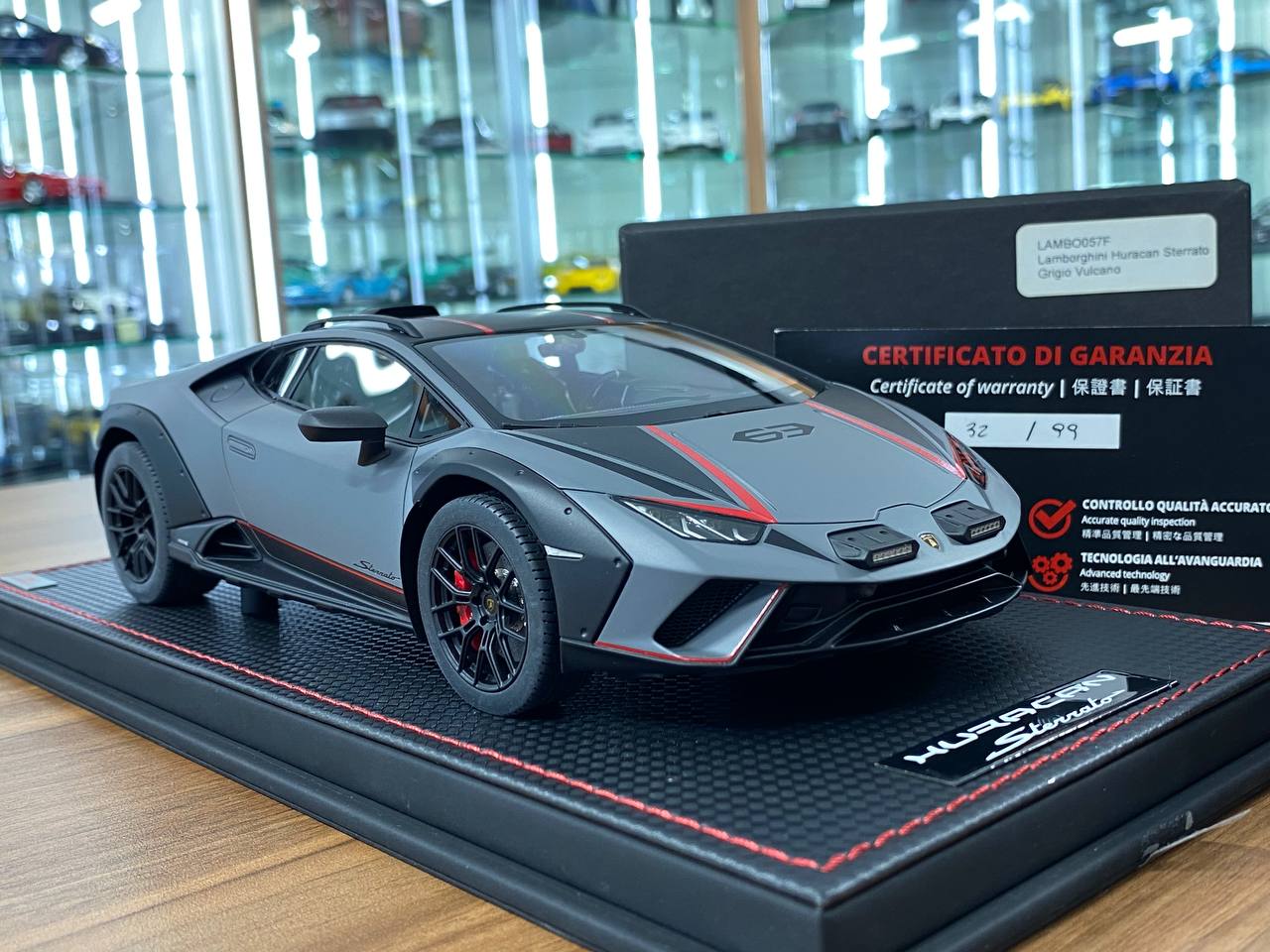 1/8 Resin MR Collection Lamborghini Huracan Sterrato Grigio Vulcano Ltd.Edn.99 pcs
