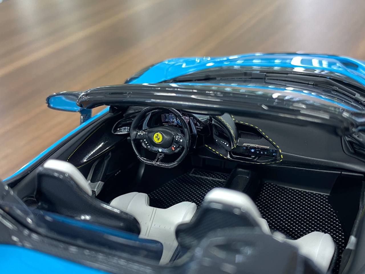 1/18 Resin Model – CE Custom Edition Ferrari SF90 Spider Blue  Limited Edition: 30 pcs