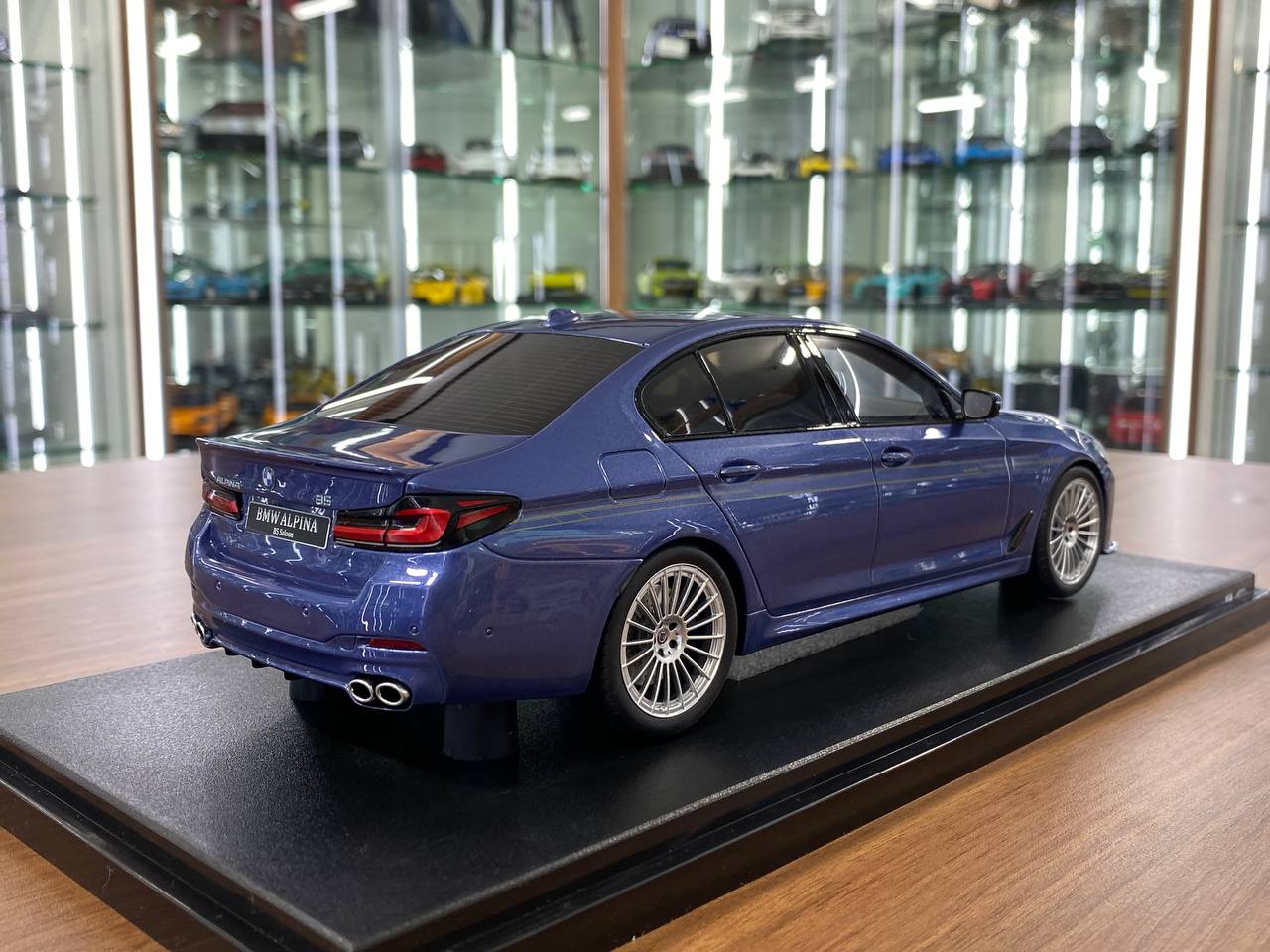 1/18 Resin GT Spirit BMW Alpina B5 Saloon - Blue / Black Interior Limited Edition