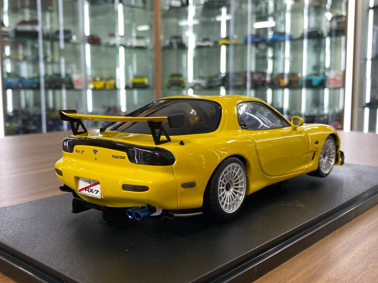 1/18 Diecast Doors opening Solido Mazda RX7 FD RS Streetfighters 1994 Yellow