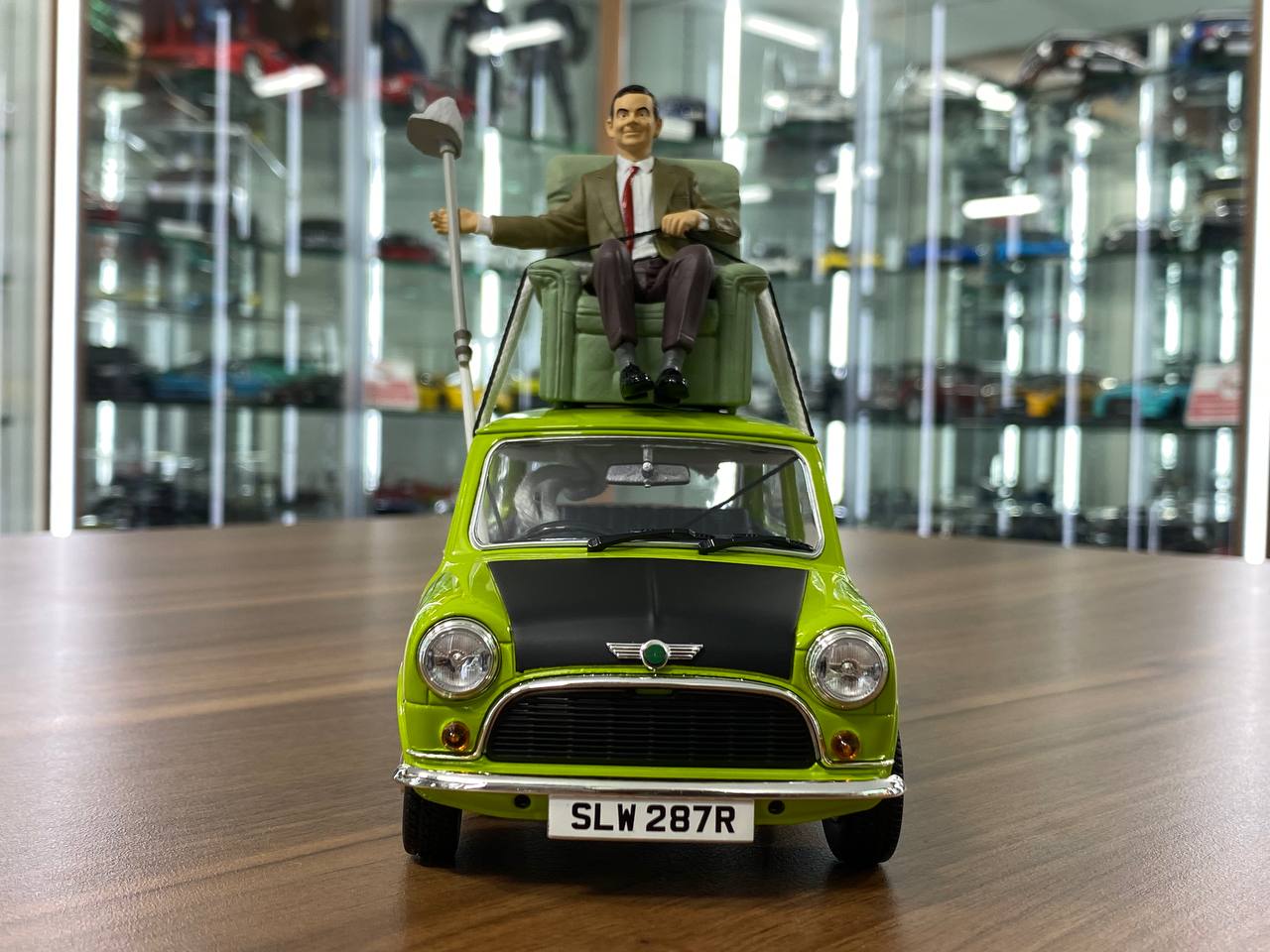 1/18 Diecast TINY Mini Cooper – Mr. Bean Edition (Green with Black Hood) | Doors Opening