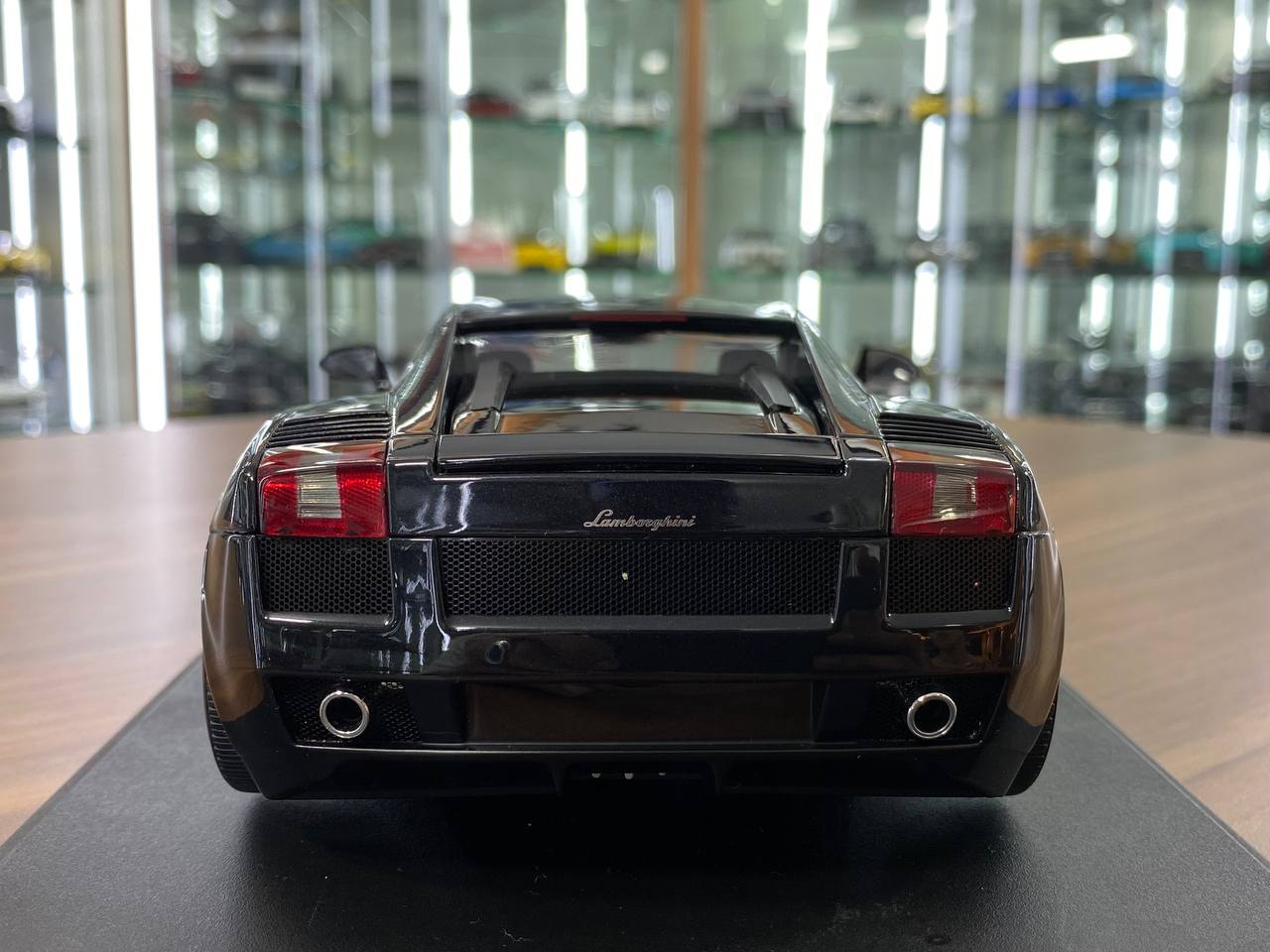 1/18 Diecast Lamborghini Gallardo – Black | AUTOart | Full Opening