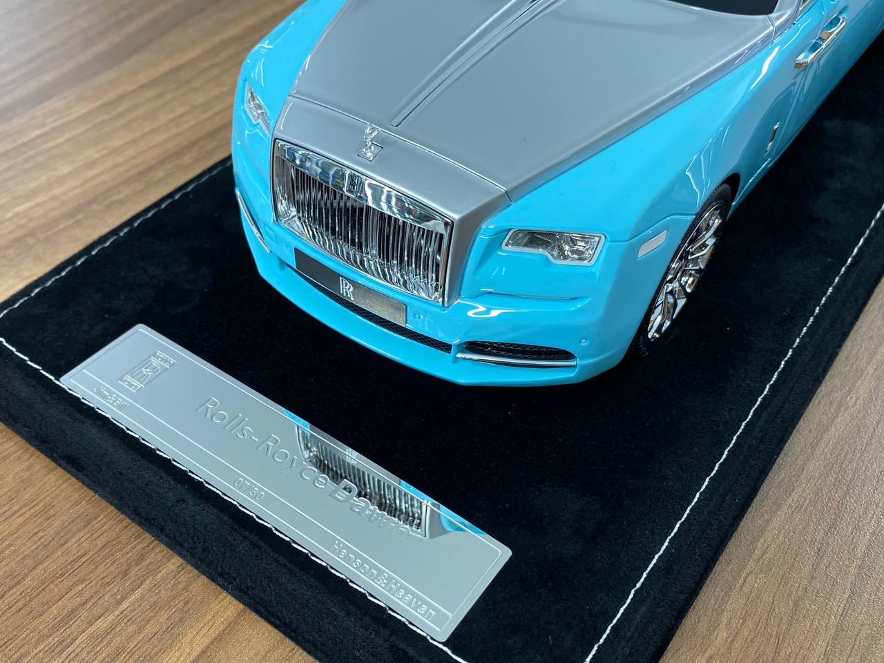 1/18 Resin Model – Rolls Royce Dawn | H&H |Tiffany