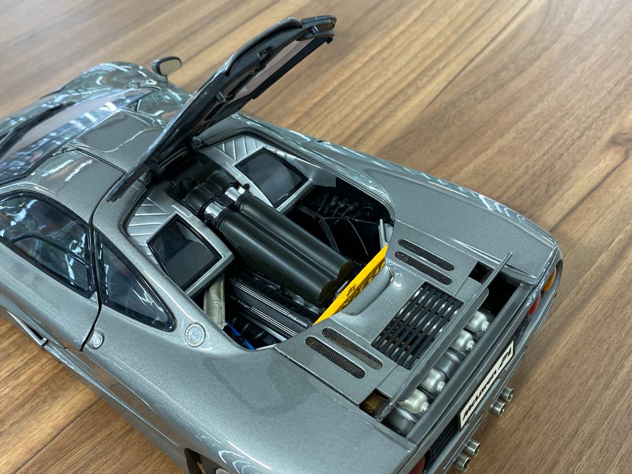 1/12 Diecast Model - Minichamps McLaren F1 GTR - Full Opening - Grey