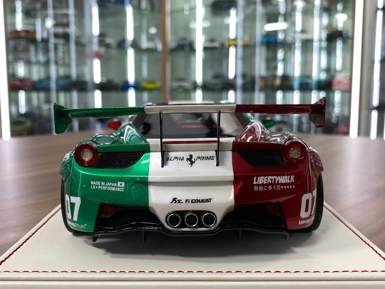 1/18 Resin Model – Ferrari 458 Italia LB Performance | Davis & Giovanni | GT Wing | Hublot Livery | 1 of 5