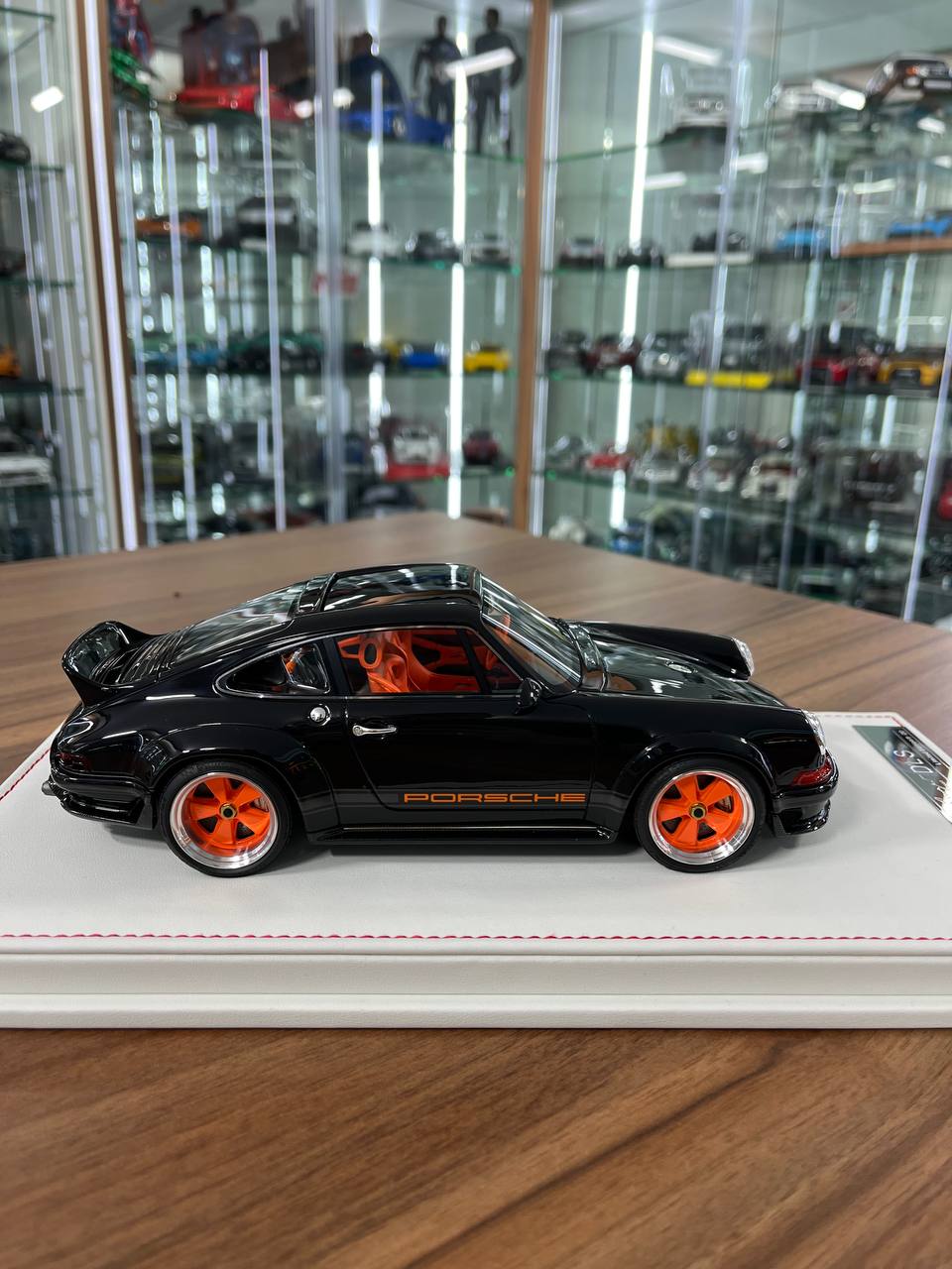 Ivy Models 1:18 Porsche Singer DLS – Black Orange | Resin | Limited to 20 pcs