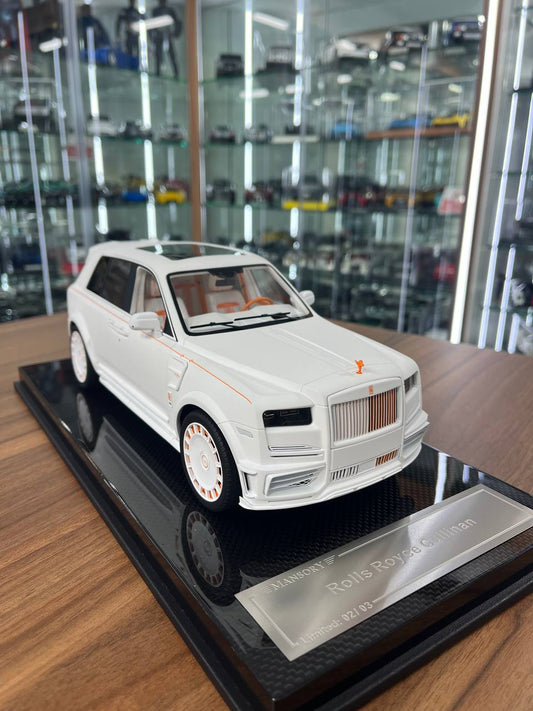 ★ 1/18 Davis & Giovanni Rolls Royce Cullinan Mansory – White / Orange | Limited to 03