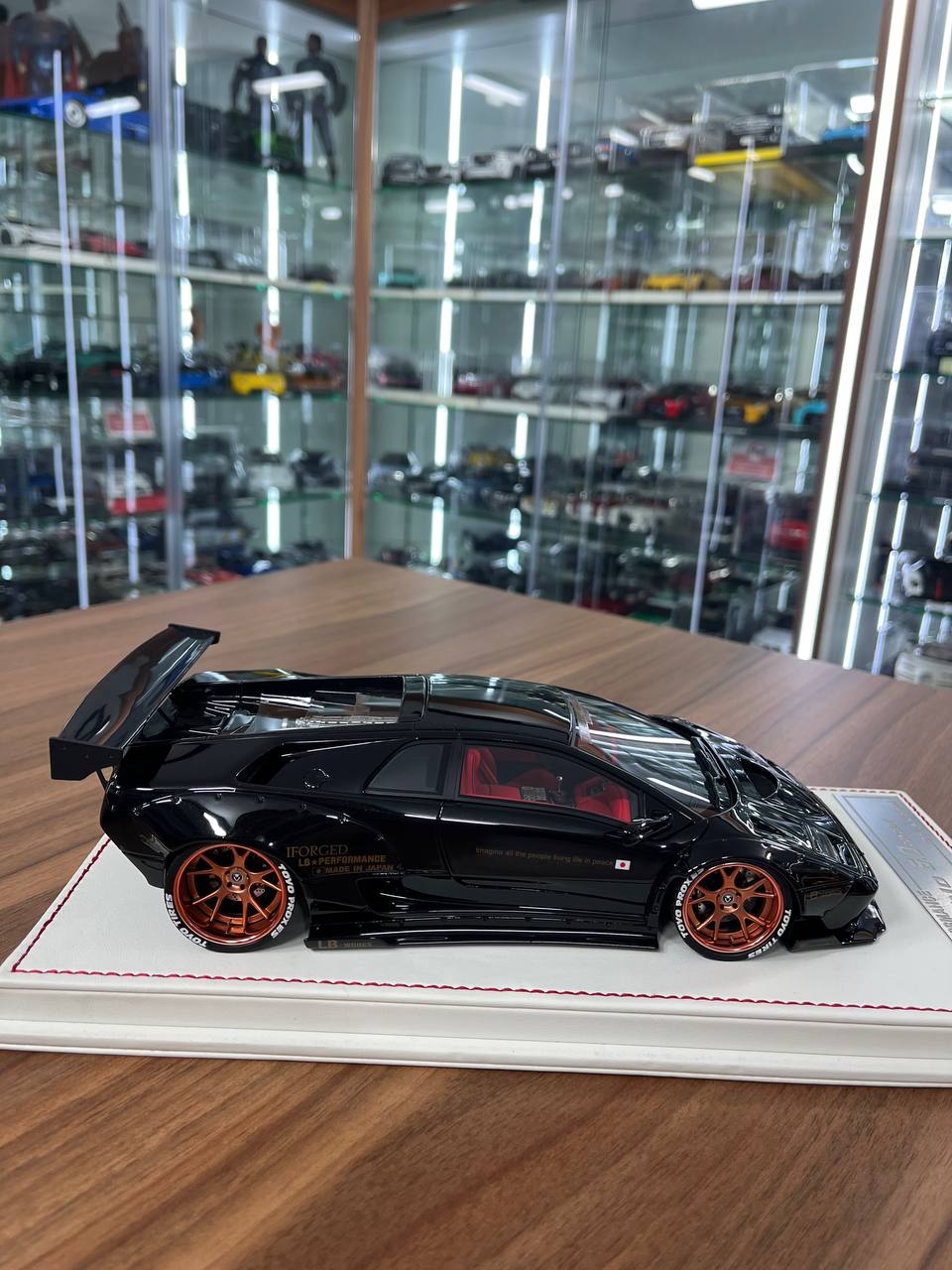 1/18 Lamborghini Diablo 6.0 Concept LB Performance | Davis & Giovanni | Limited to 10 pcs