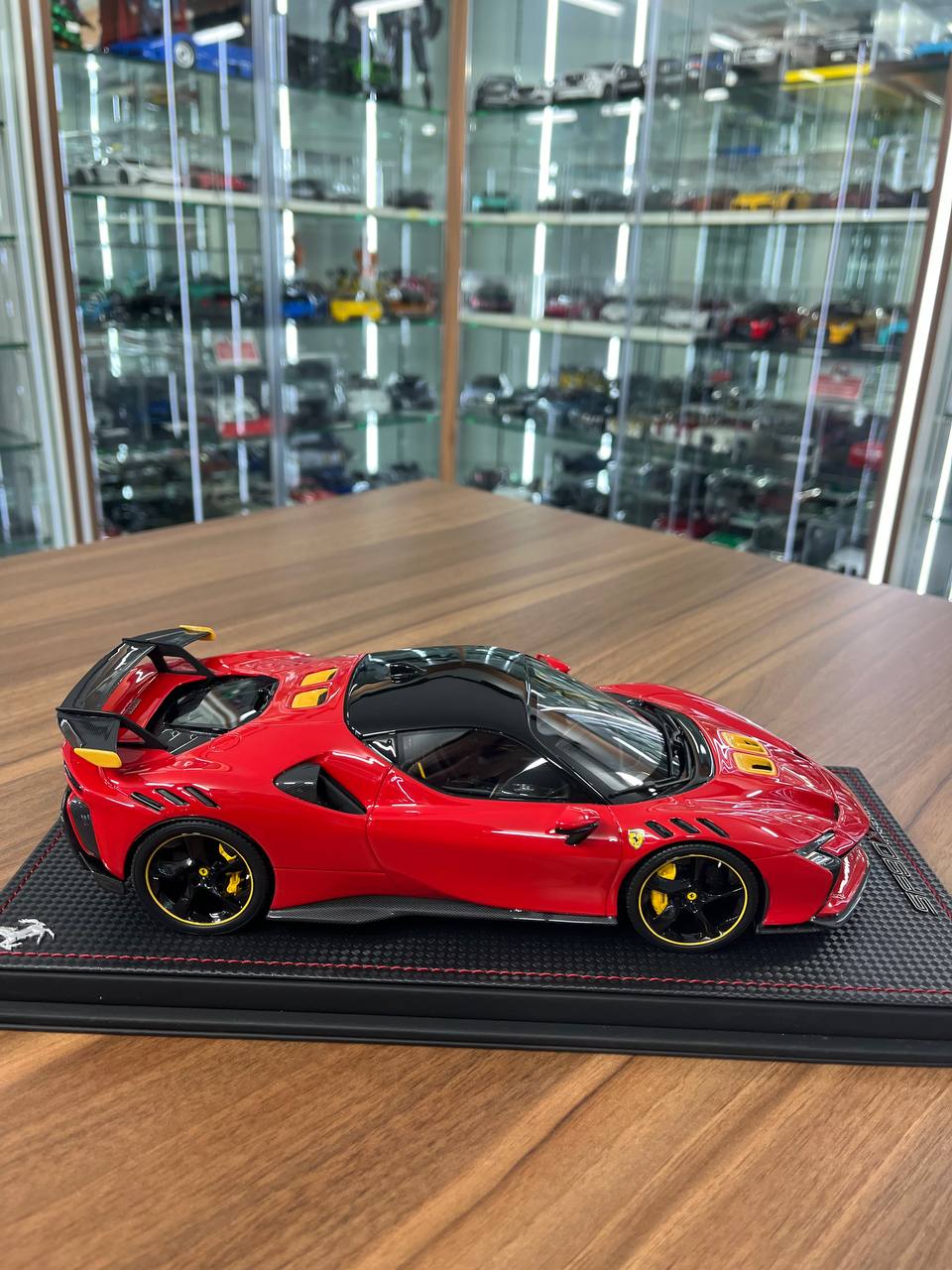 1/18 Resin Ferrari SF90 XX Stradale Rosso Corsa – MR Collection | Limited Edition