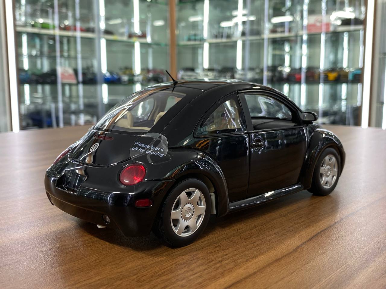 1/18 GATE G Volkswagen BEETLE COUPE BLACK Model Car