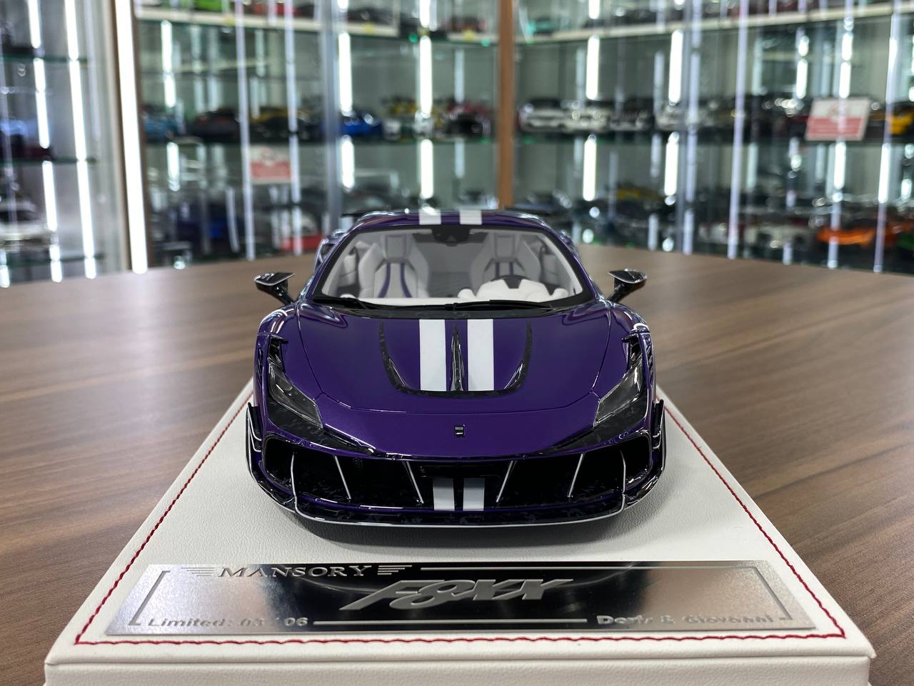 1/18 Resin Ferrari F8XX MANSORY Purple metallic, white stripes – Davis & Giovanni | Limited 6 pcs