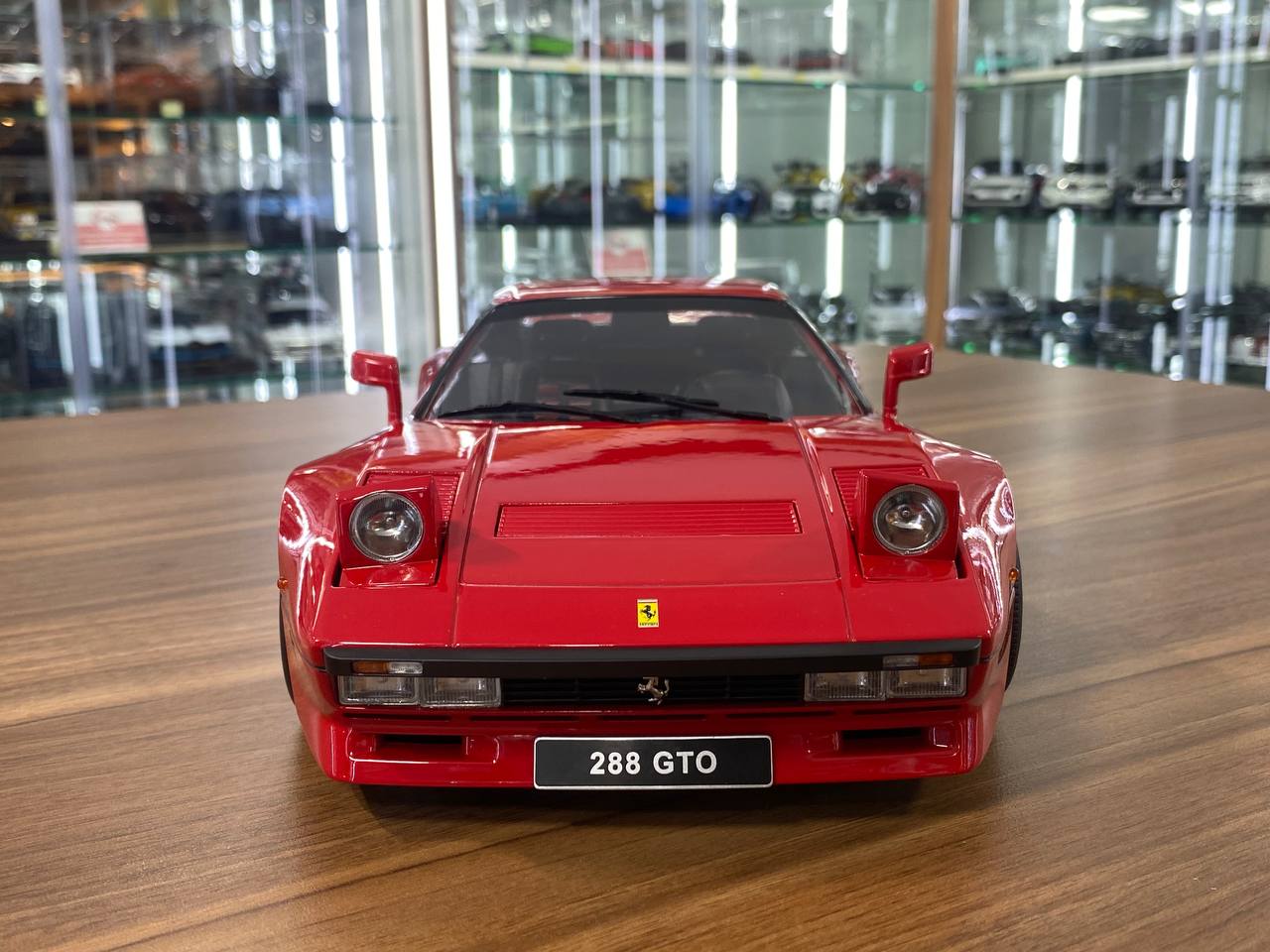 1/12 KK Models Ferrari 288 GTO – Red | Diecast | Partial Opening