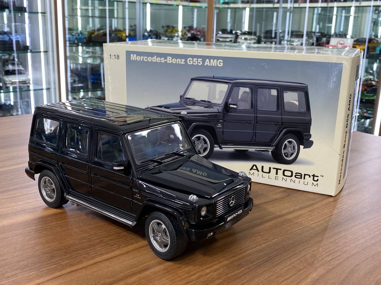 1/18 Diecast Mercedes benz G 55 AMG 2009 Black Autoart