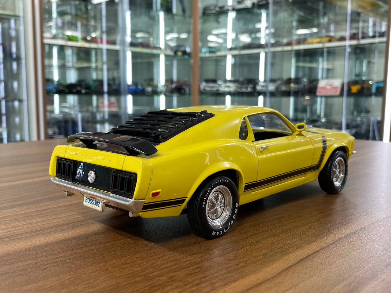1/18 Diecast Ford BOSS Mustang 1970 Yellow Ertl Collectibles Model Car