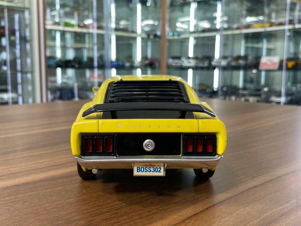 1/18 Diecast Ford BOSS Mustang 1970 Yellow Ertl Collectibles Model Car