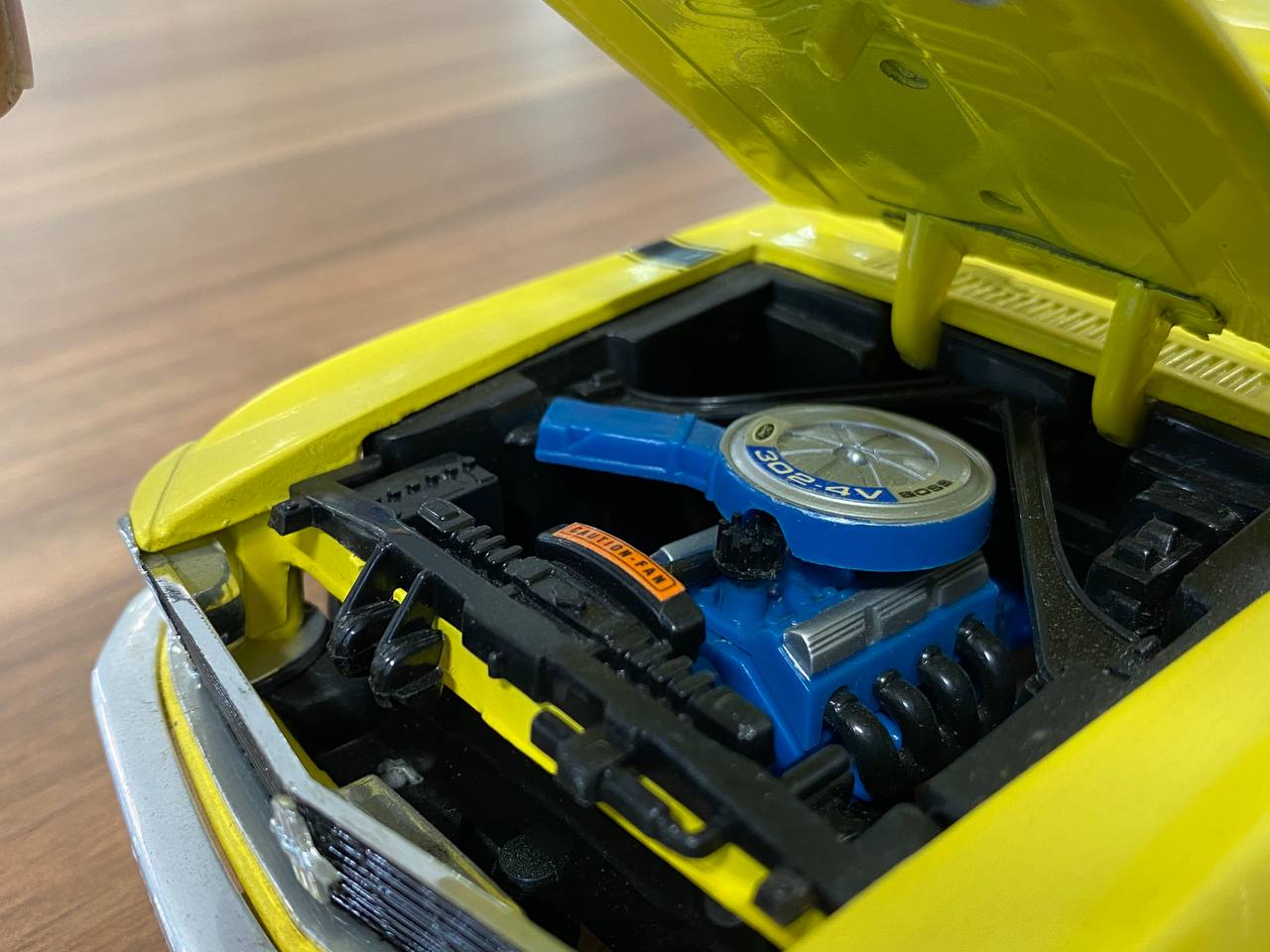 1/18 Diecast Ford BOSS Mustang 1970 Yellow Ertl Collectibles Model Car