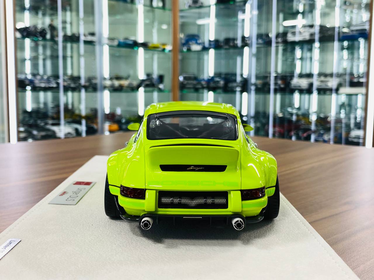 1/18 Resin Porsche 911 Singer DLS Green Limited 30 Pcs by Make Up