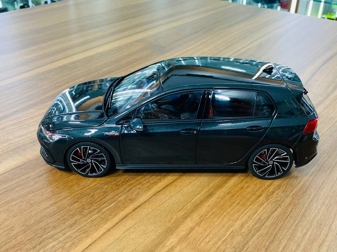 1/18 Diecast - VolksWagen Golf GTI 2021 Black metallic by Norev