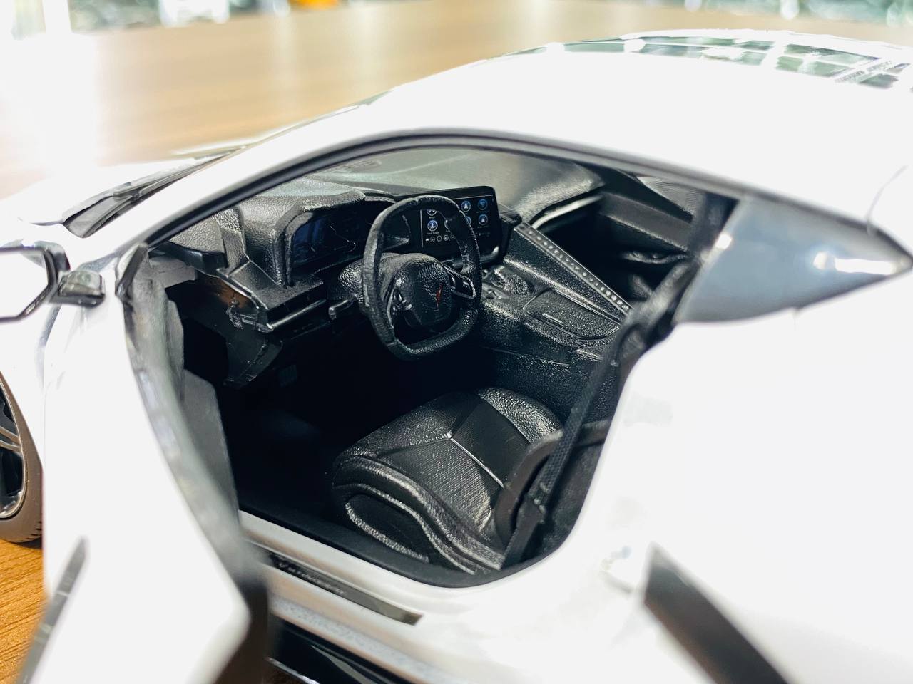 1/18 Diecast Full opening Maisto Chevrolet Corvette Stingray Coupe 2020 White