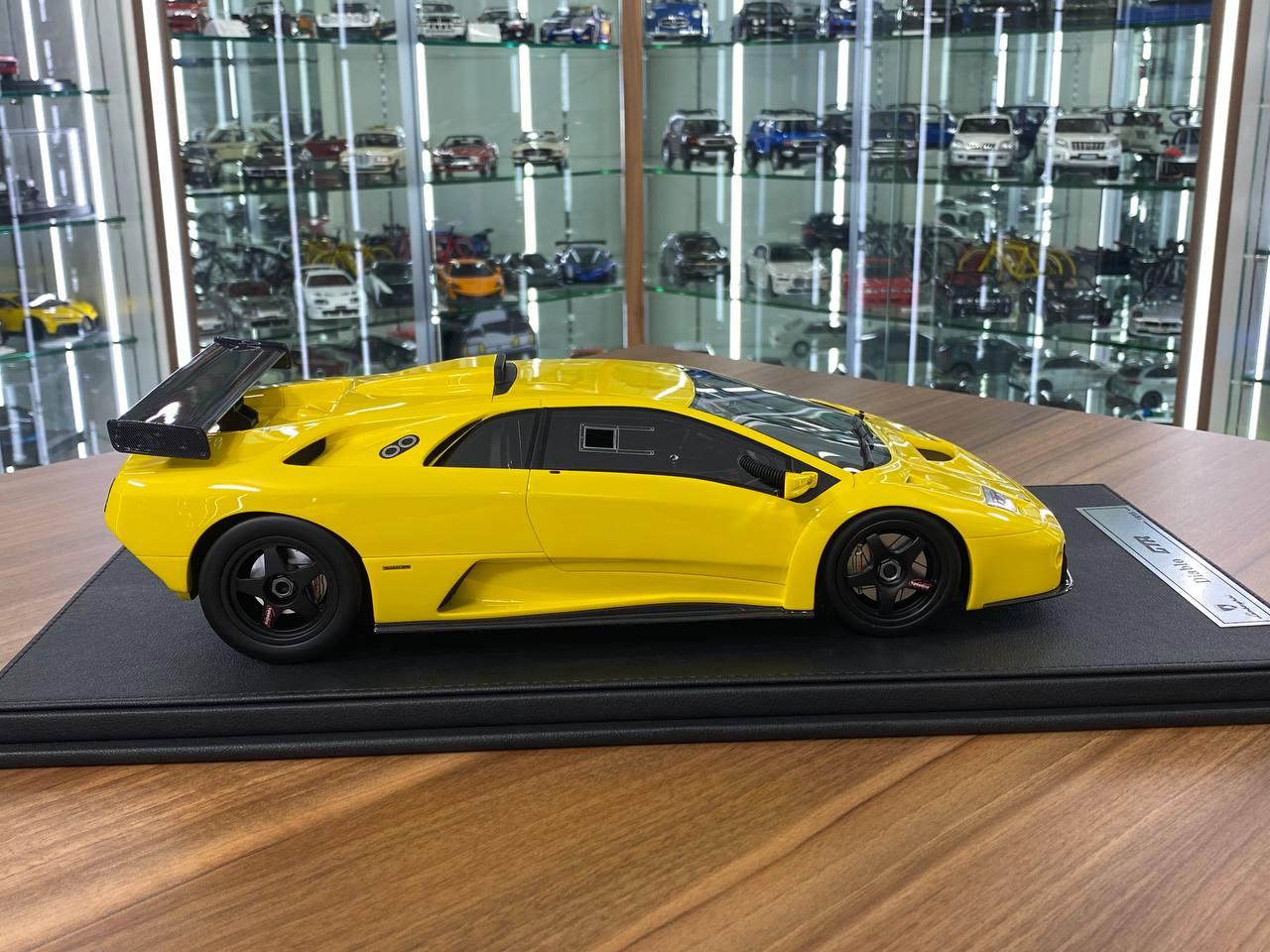 1/12 Resin - Lamborghini Diablo GTR Yellow | GL Models