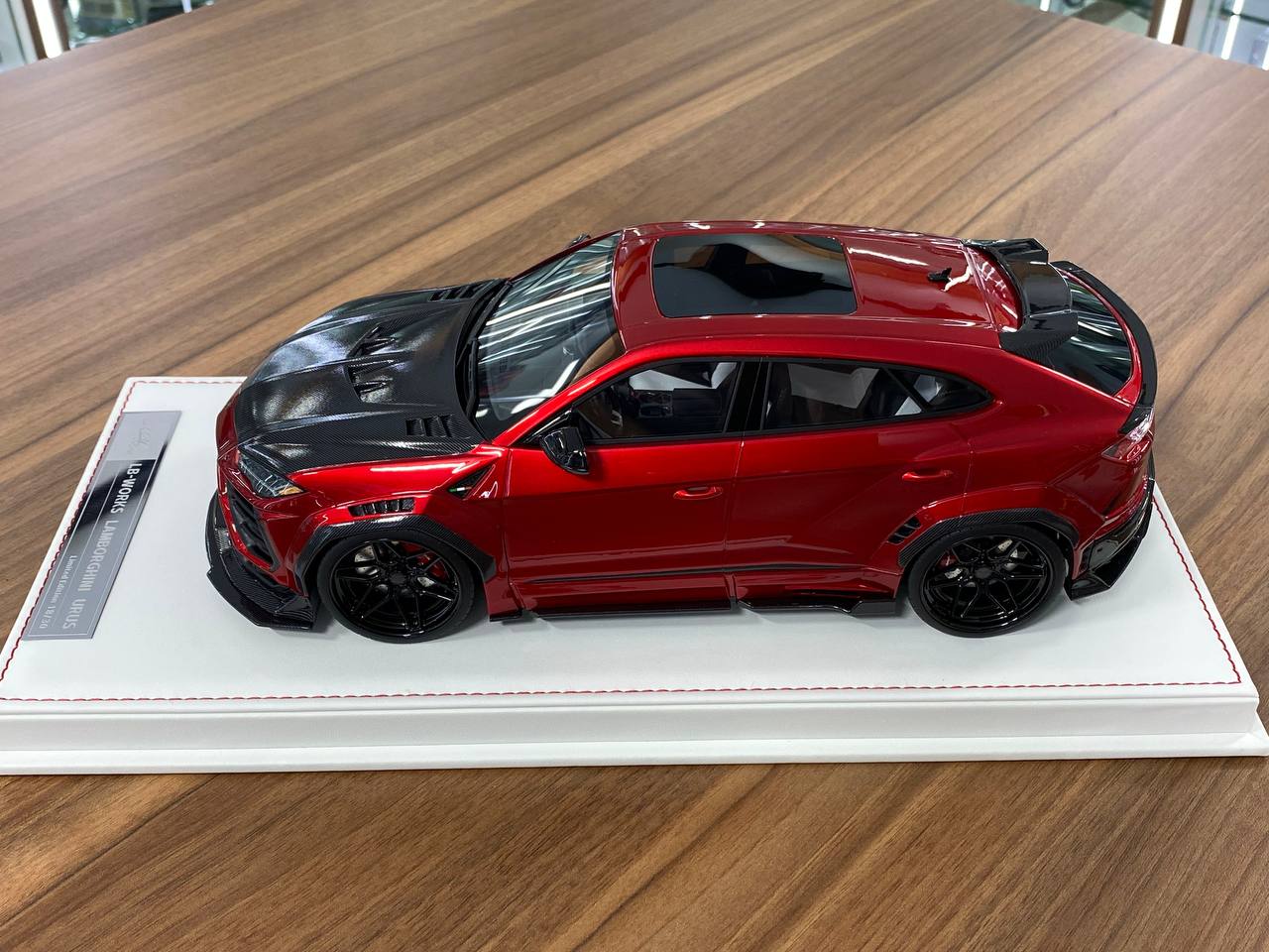 1:18 Resin Model - IVY Model Lamborghini URUS LB Works (Metallic Red)