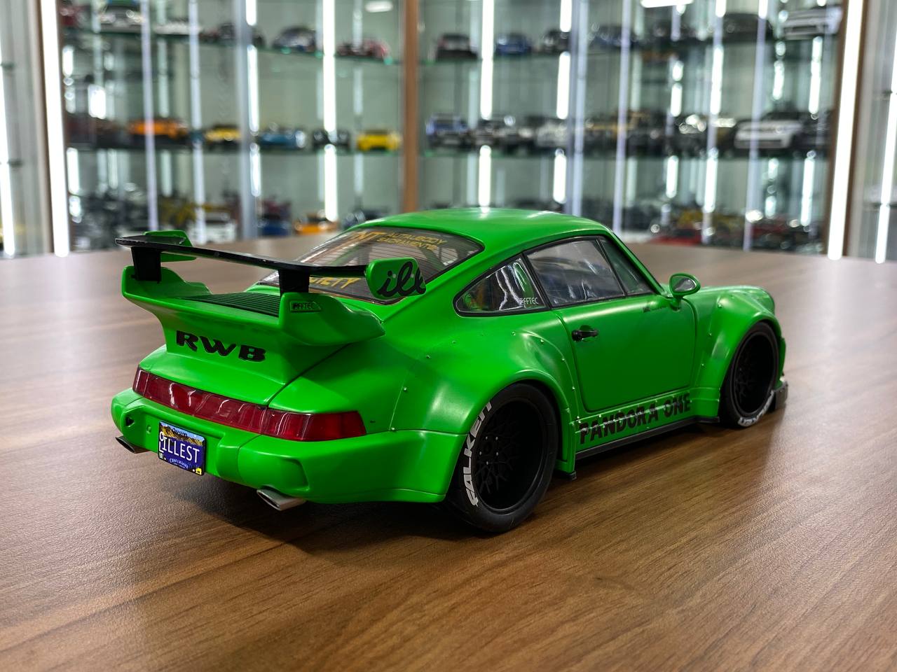 1/18 Diecast Porsche 964 RWB - PANDORA ONE 2011 Green by Solido