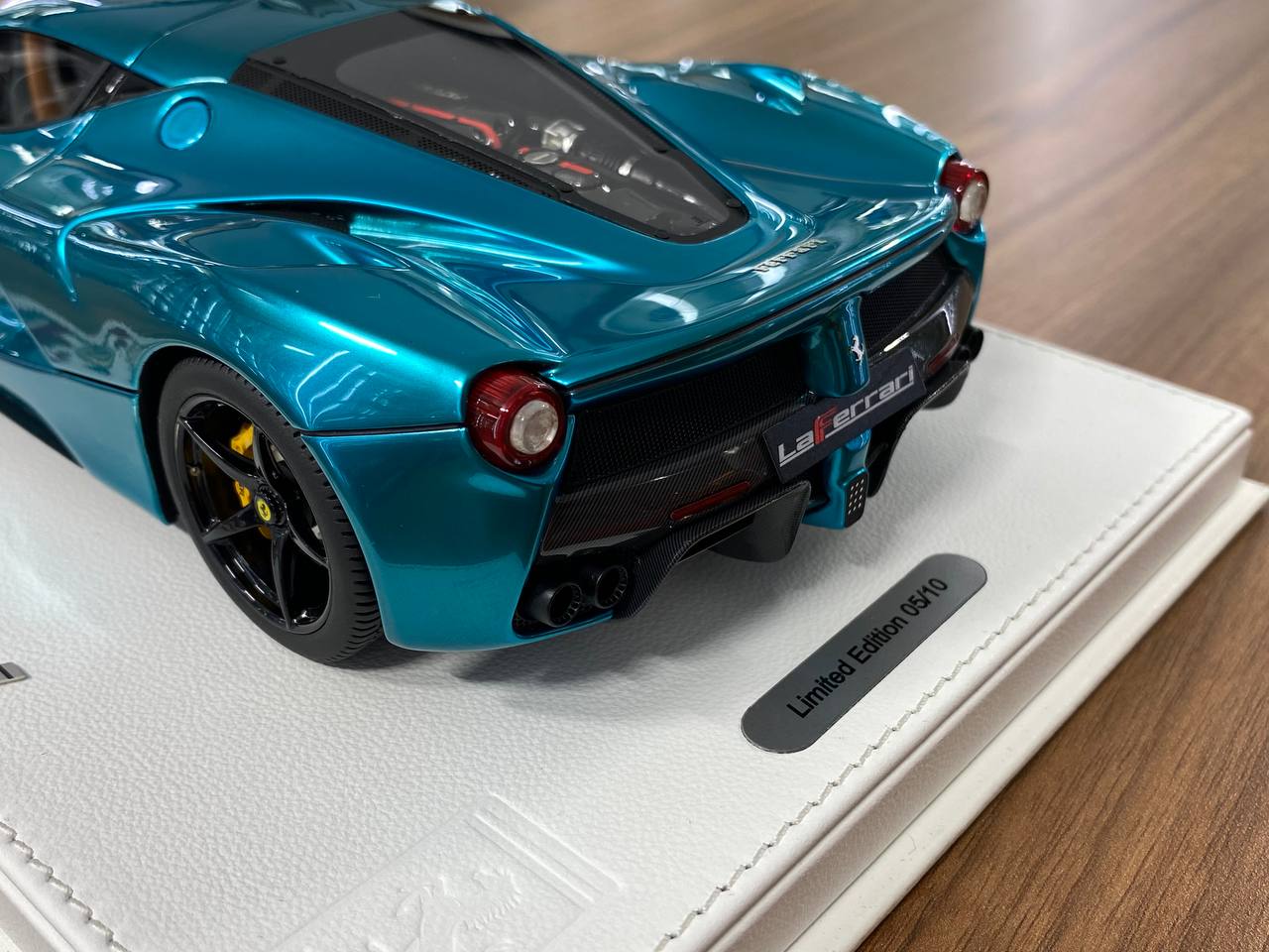 1:18 Resin Model – BBR Deluxe Ferrari LaFerrari – Chrome Blue – Limited to 10 pcs