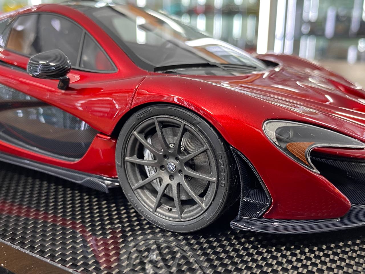 1/18 Resin – Dino McLaren P1 Volcano Red Limited- 30 pcs