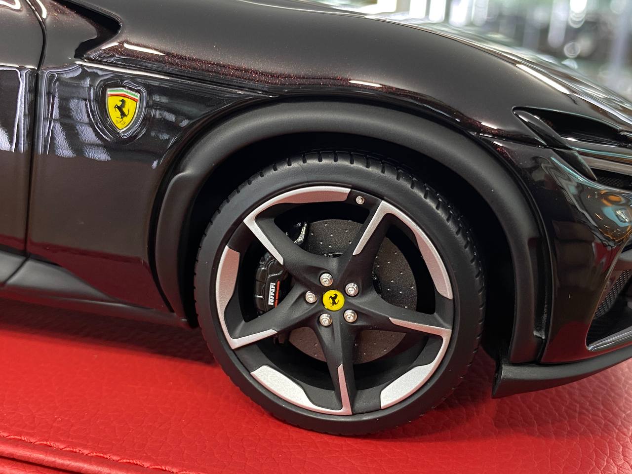 1/18 Resin BBR Models Ferrari Purosangue in Nero Purosangue Metallic (Ltd Edn.80 pcs)