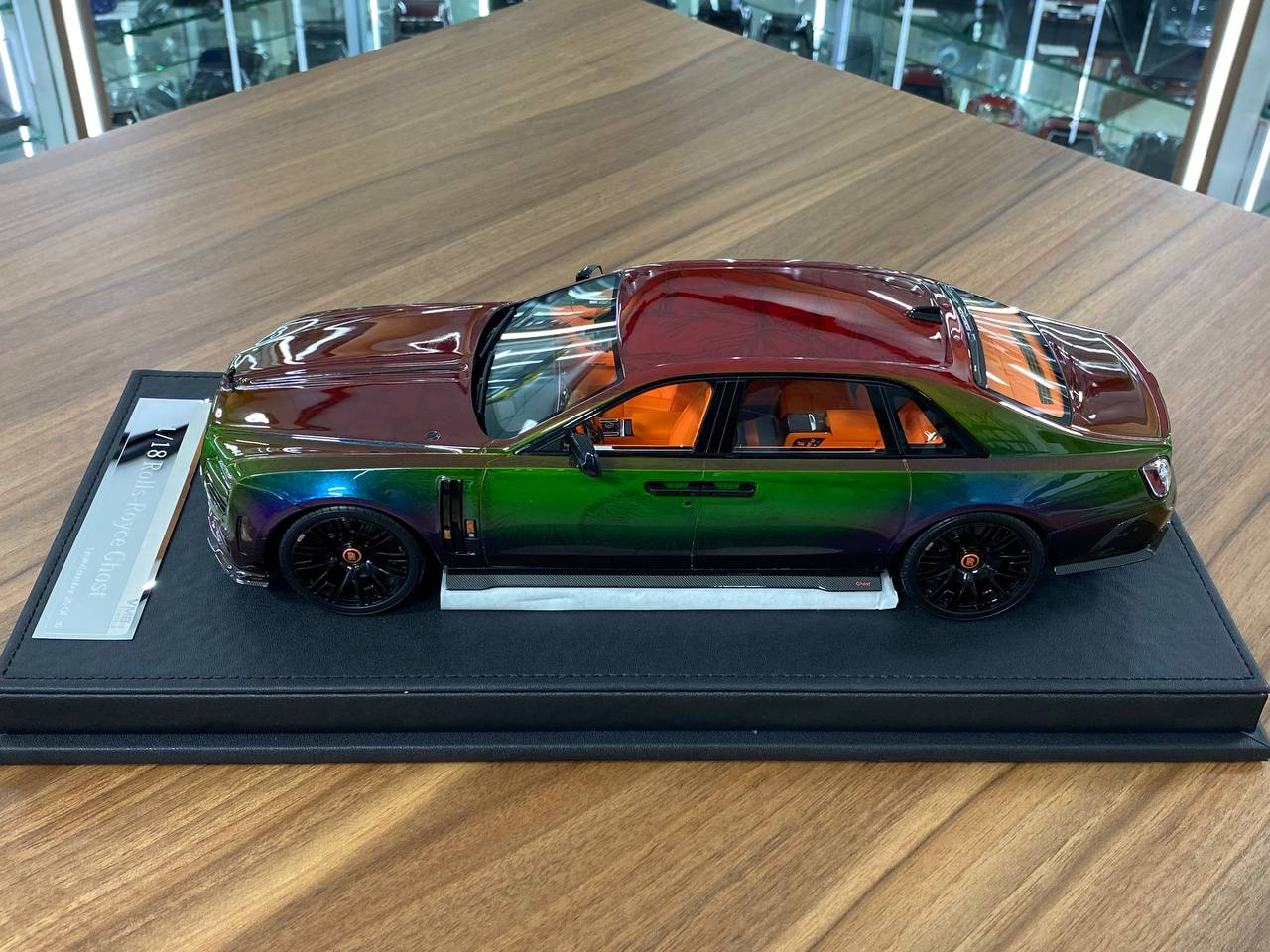 1/18 Resin – VMB Model Rolls-Royce Ghost Artistic Livery  Ltd.Edn - 30 pcs