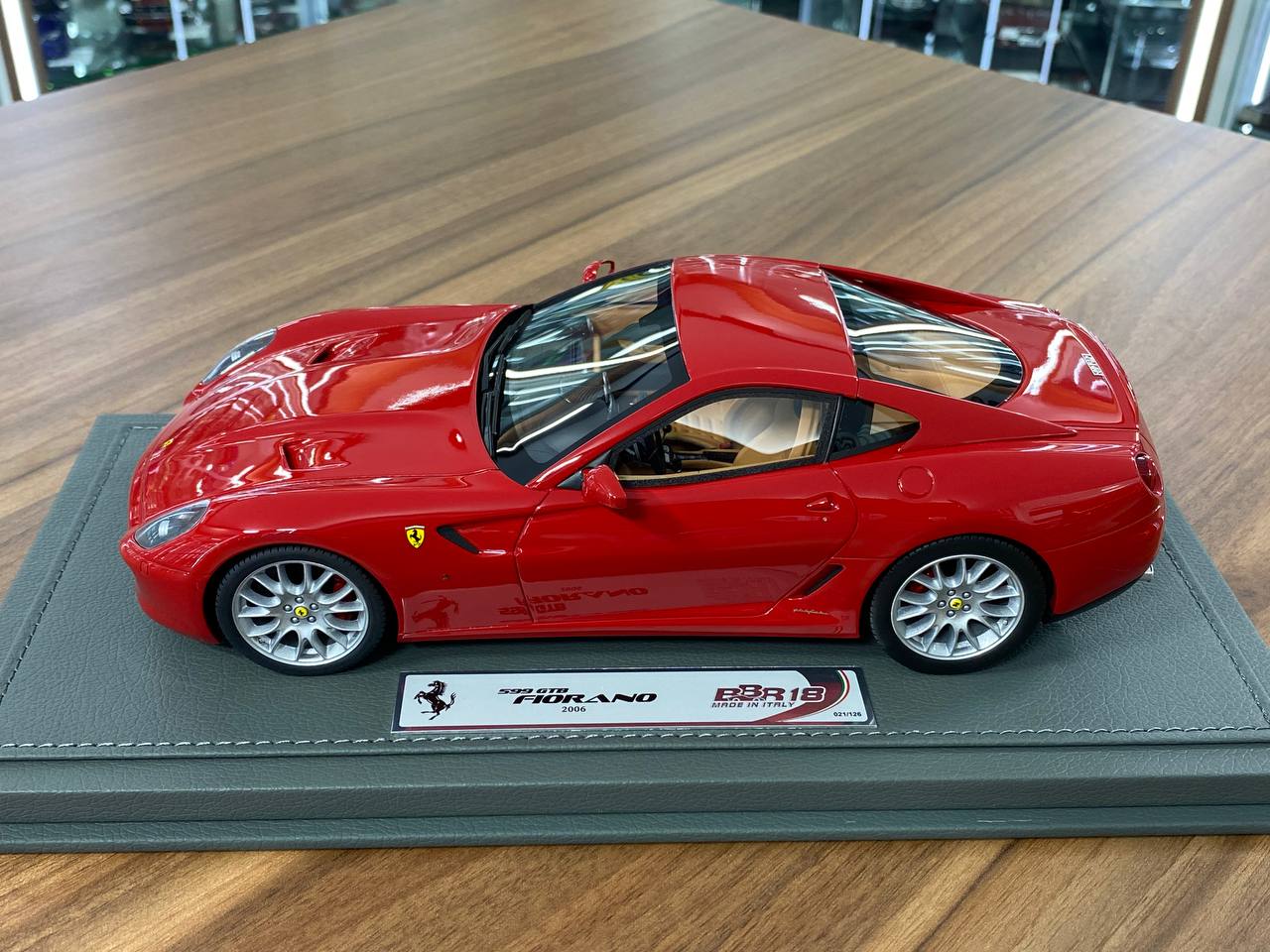 1/18 Resin BBR Models Ferrari 599 GTB Cambio Manuale Rosso Corsa Limited Edition: 126 pcs