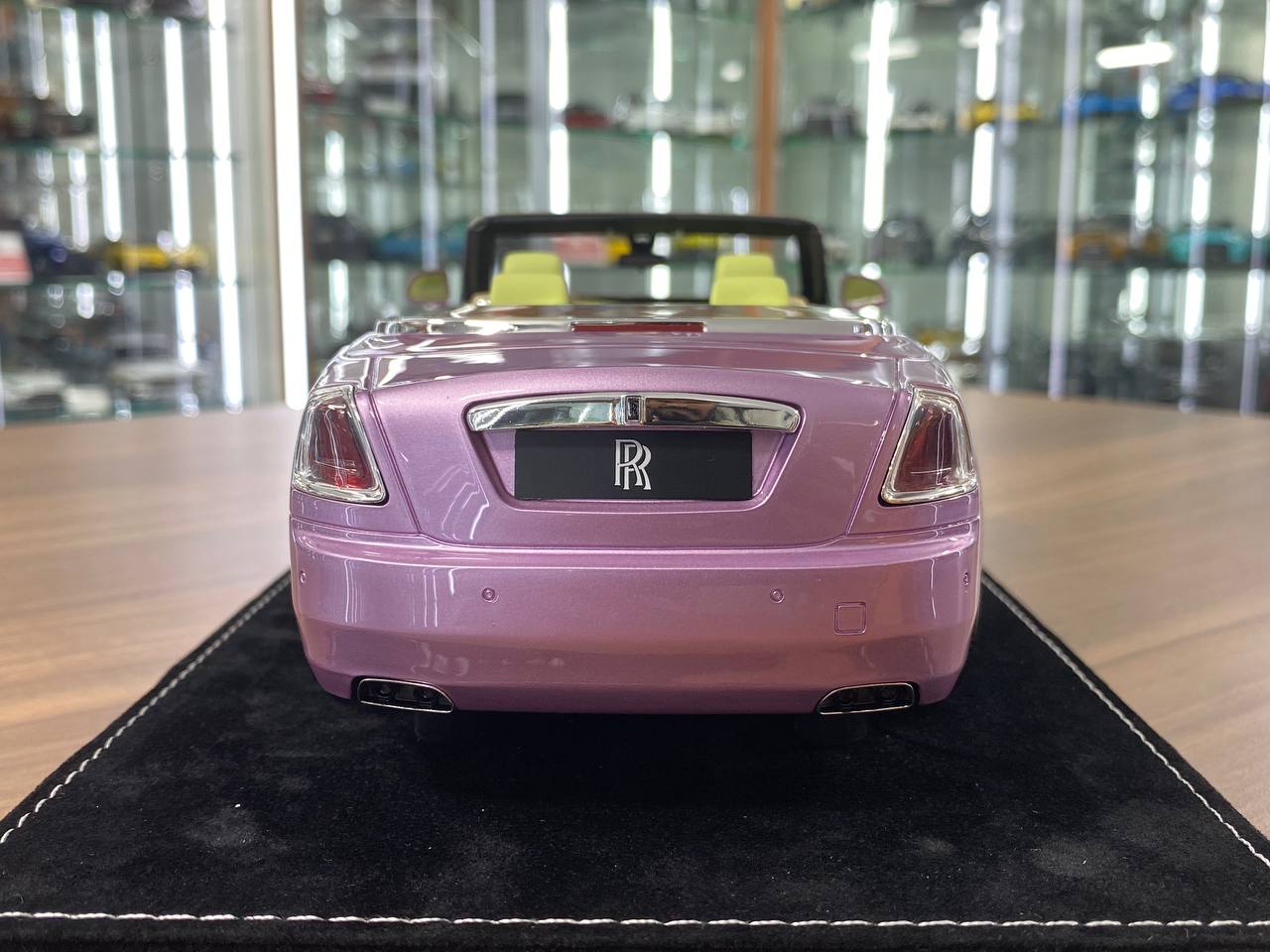 1/18 Resin Model – Rolls Royce Dawn | H&H | Victoria Violet / Desert Gold