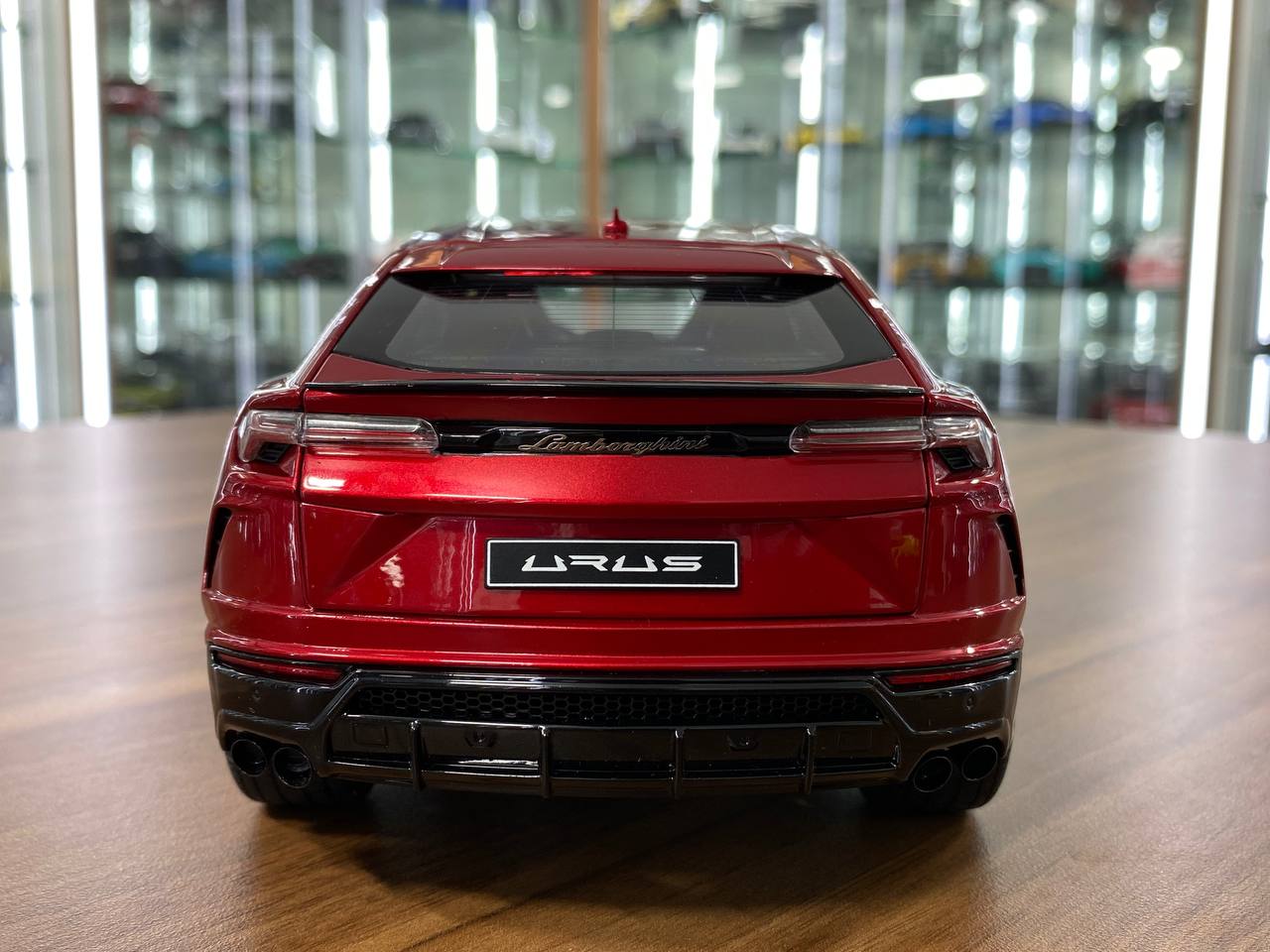 1/18 Diecast Lamborghini Urus Red Autoart Scale Model Car