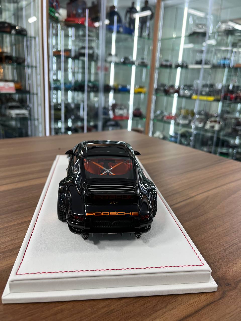Ivy Models 1:18 Porsche Singer DLS – Black Orange | Resin | Limited to 20 pcs