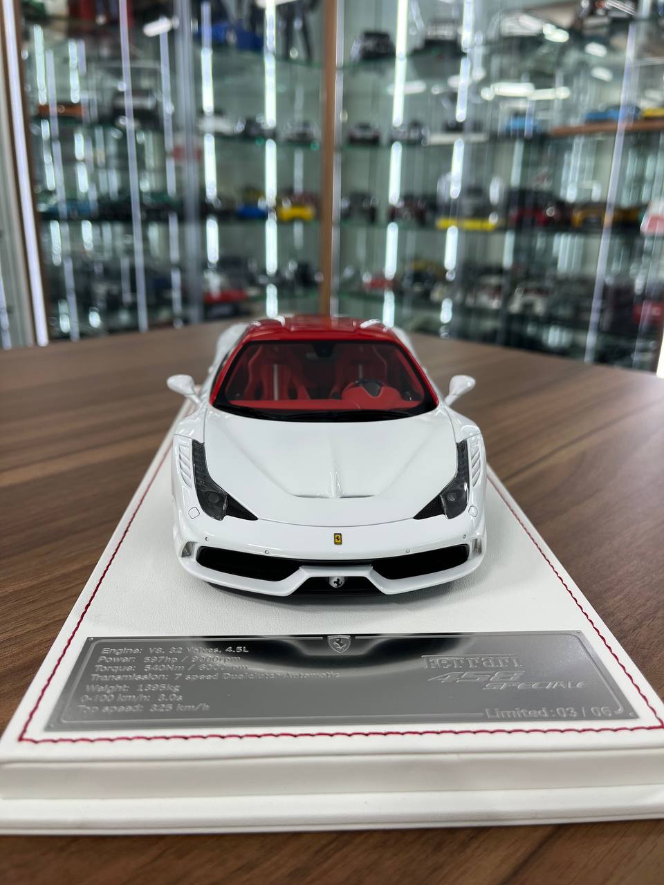 1:18 Ferrari 458 Speciale by Davis & Giovanni – White/Red | Limited to 6 Pieces