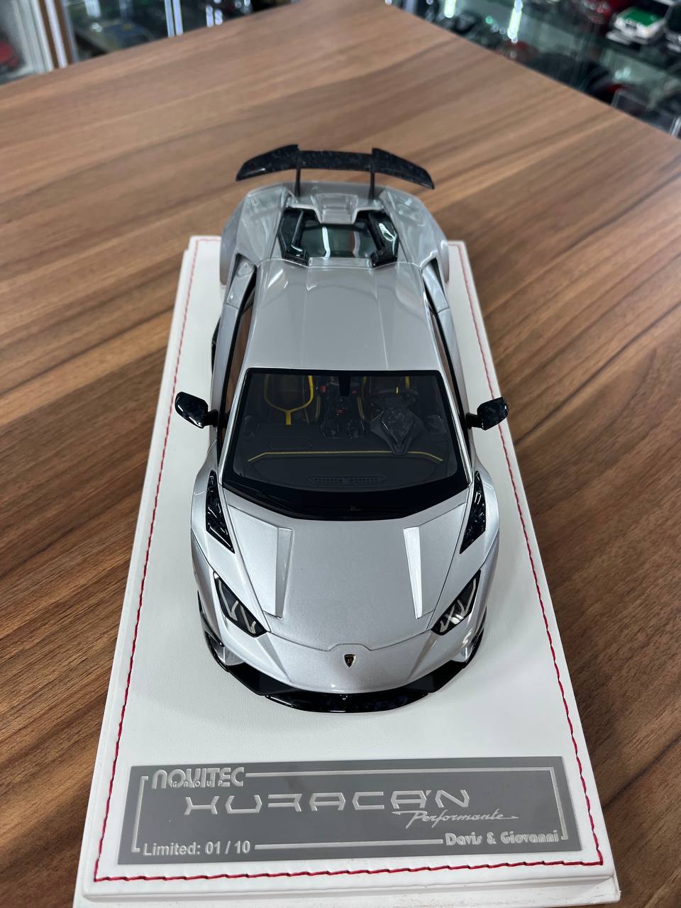 1/18 Resin Davis & Giovanni Lamborghini Huracan Performante Silver | Limited 10 Pieces