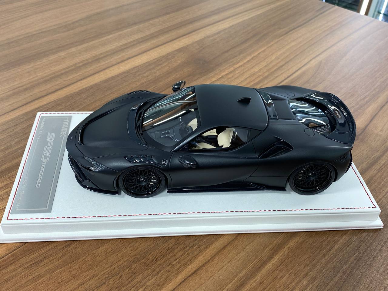 1/18 Davis & Giovanni Ferrari SF90 Stradale Novitec Matt Black | Resin | Limited 12 pcs